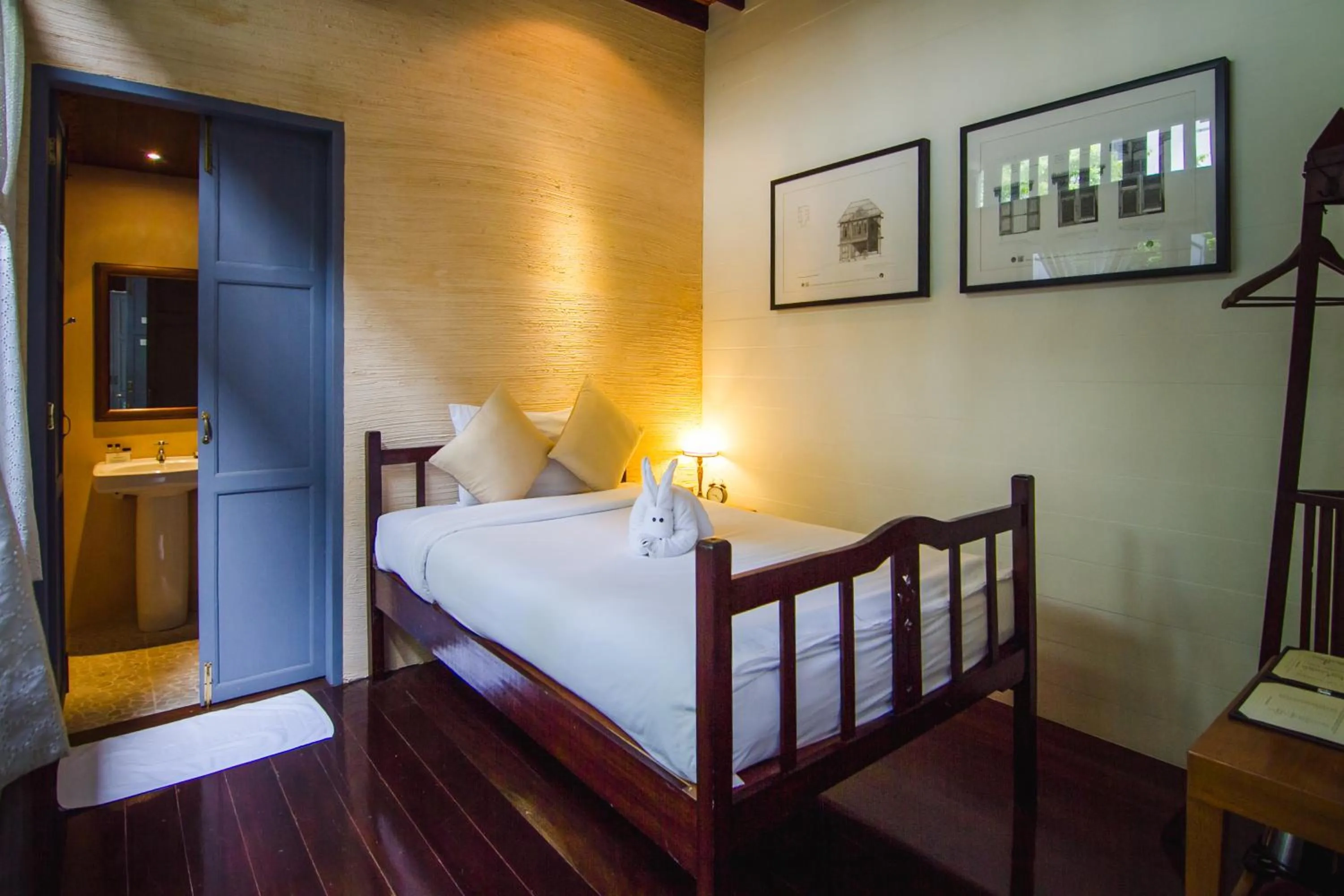 Bed in Baan Noppawong