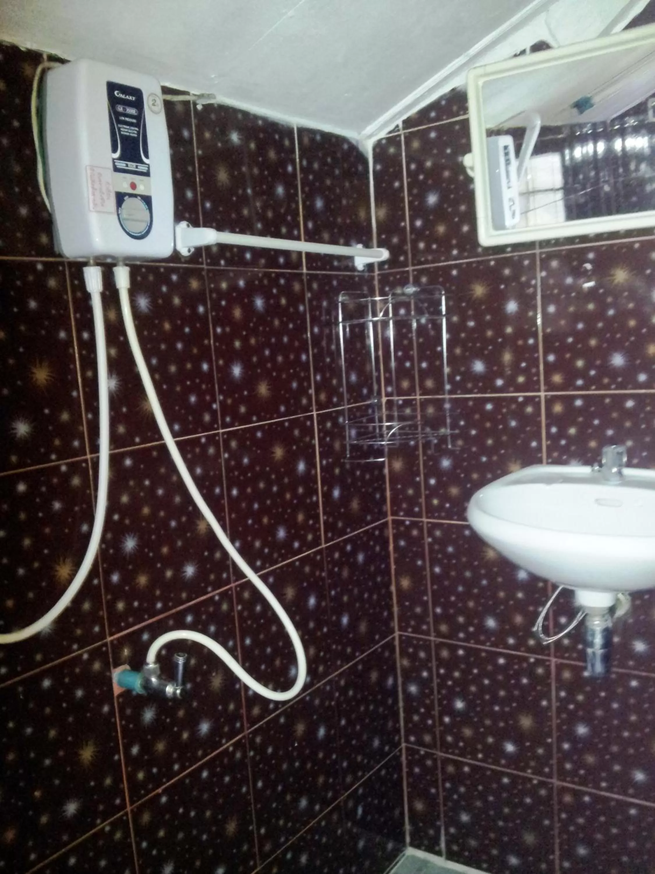 Bathroom in Island Lodge