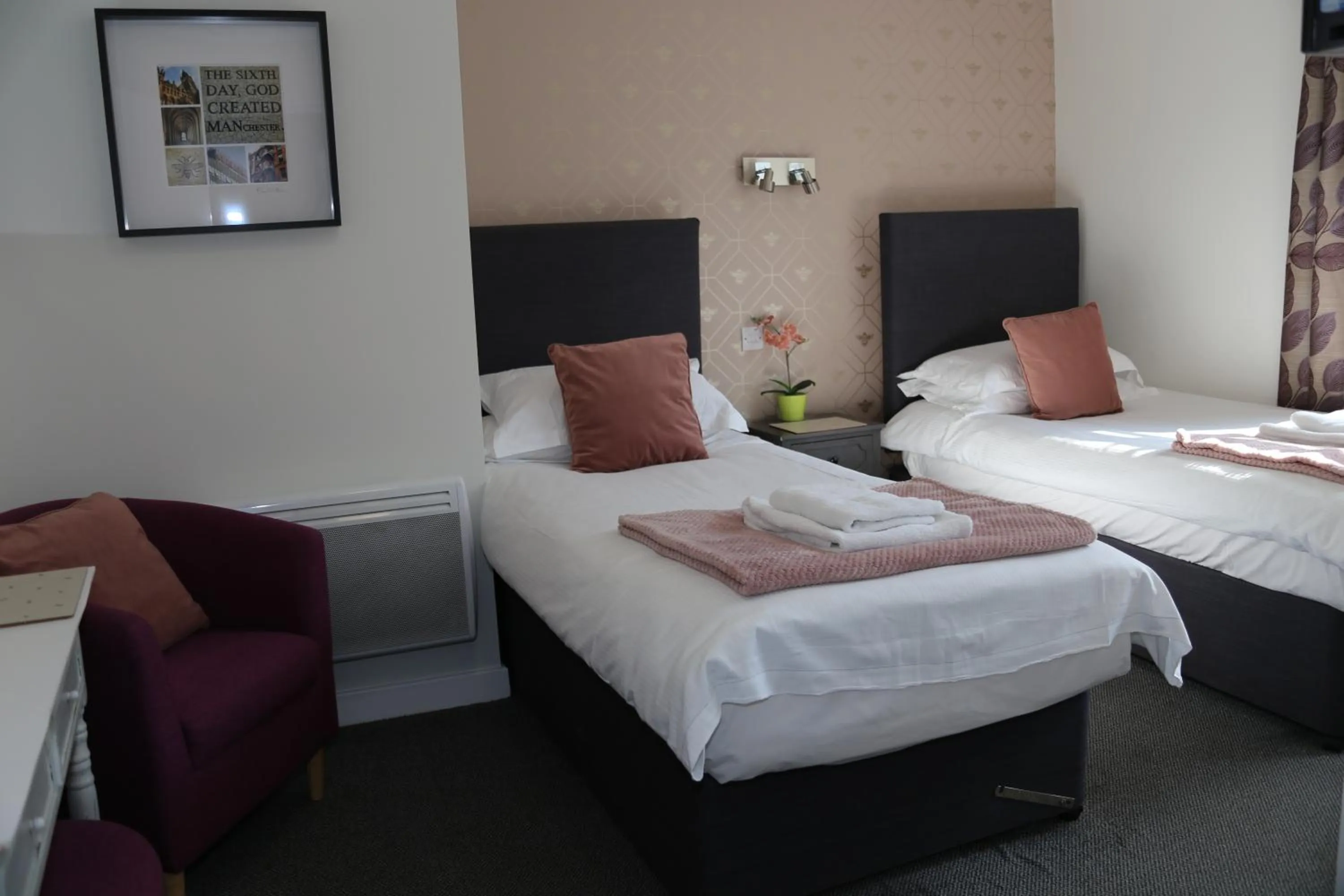 Bed in The Bulls Head Hotel