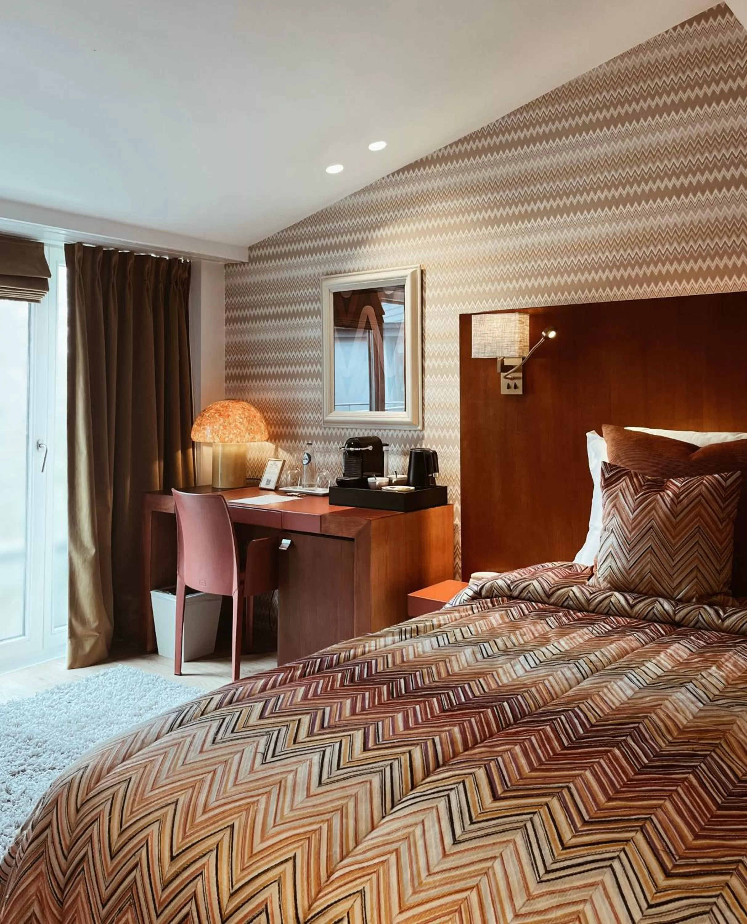 Photo of the whole room, Bed in Hotel Van Cleef