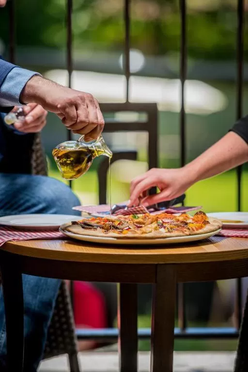 Restaurant/places to eat in Bossa Nova Silence & Boutique Hotel