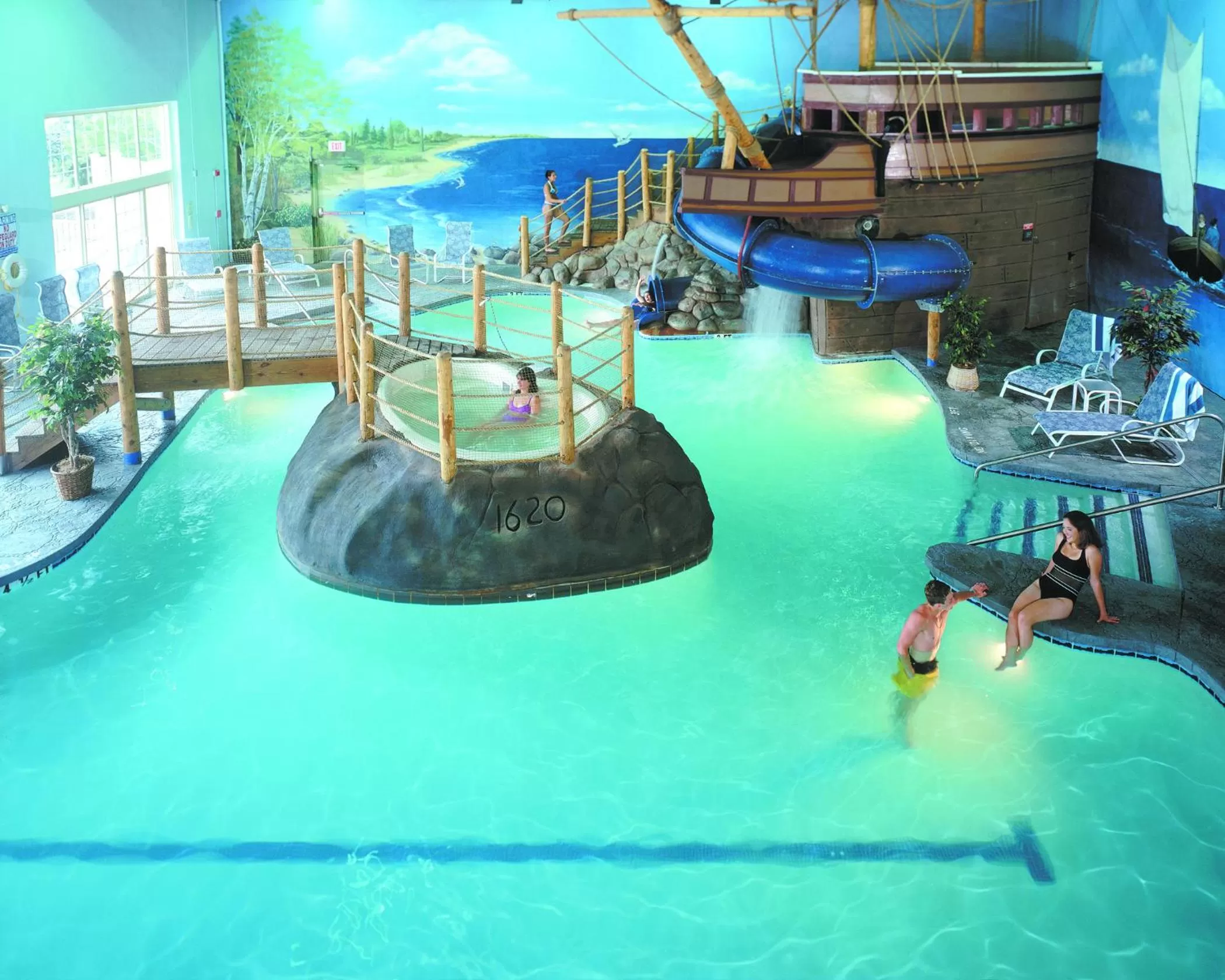 Aqua park in John Carver Inn & Spa