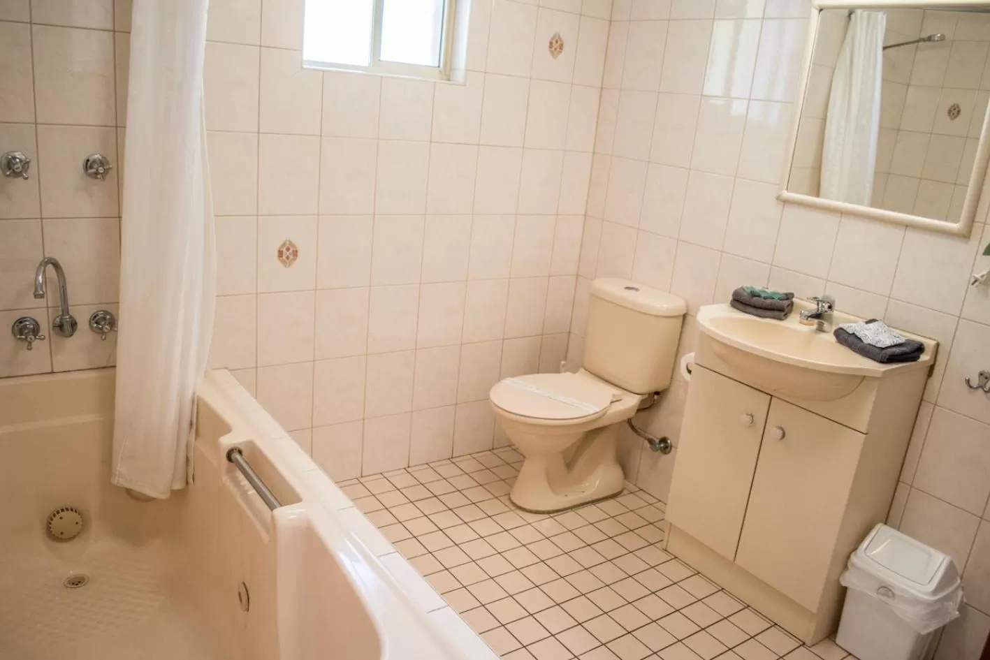 Bathroom in Highway Inn Motel
