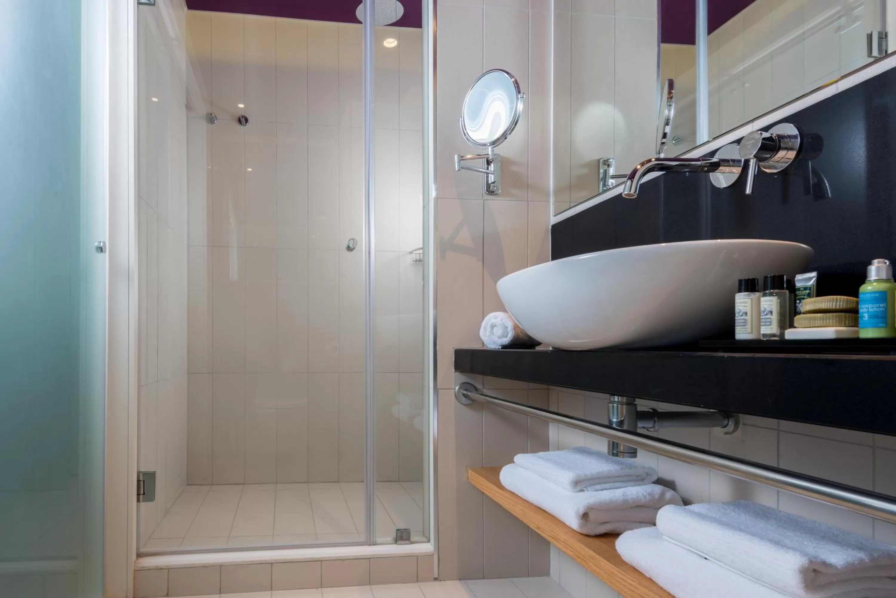 Bathroom in NYX Tel Aviv