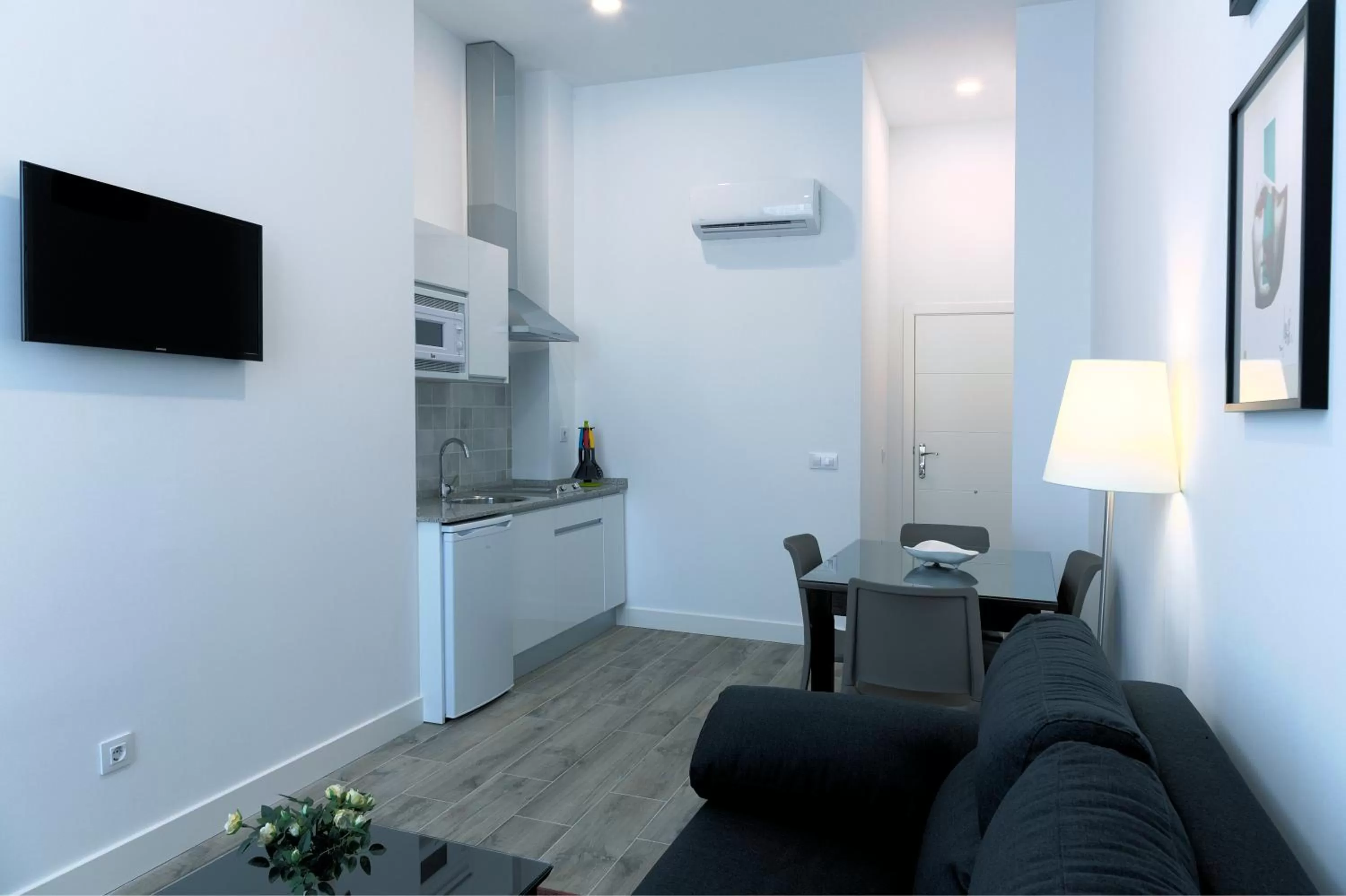 Kitchen or kitchenette, Seating Area in Hotel Apartamentos MPD