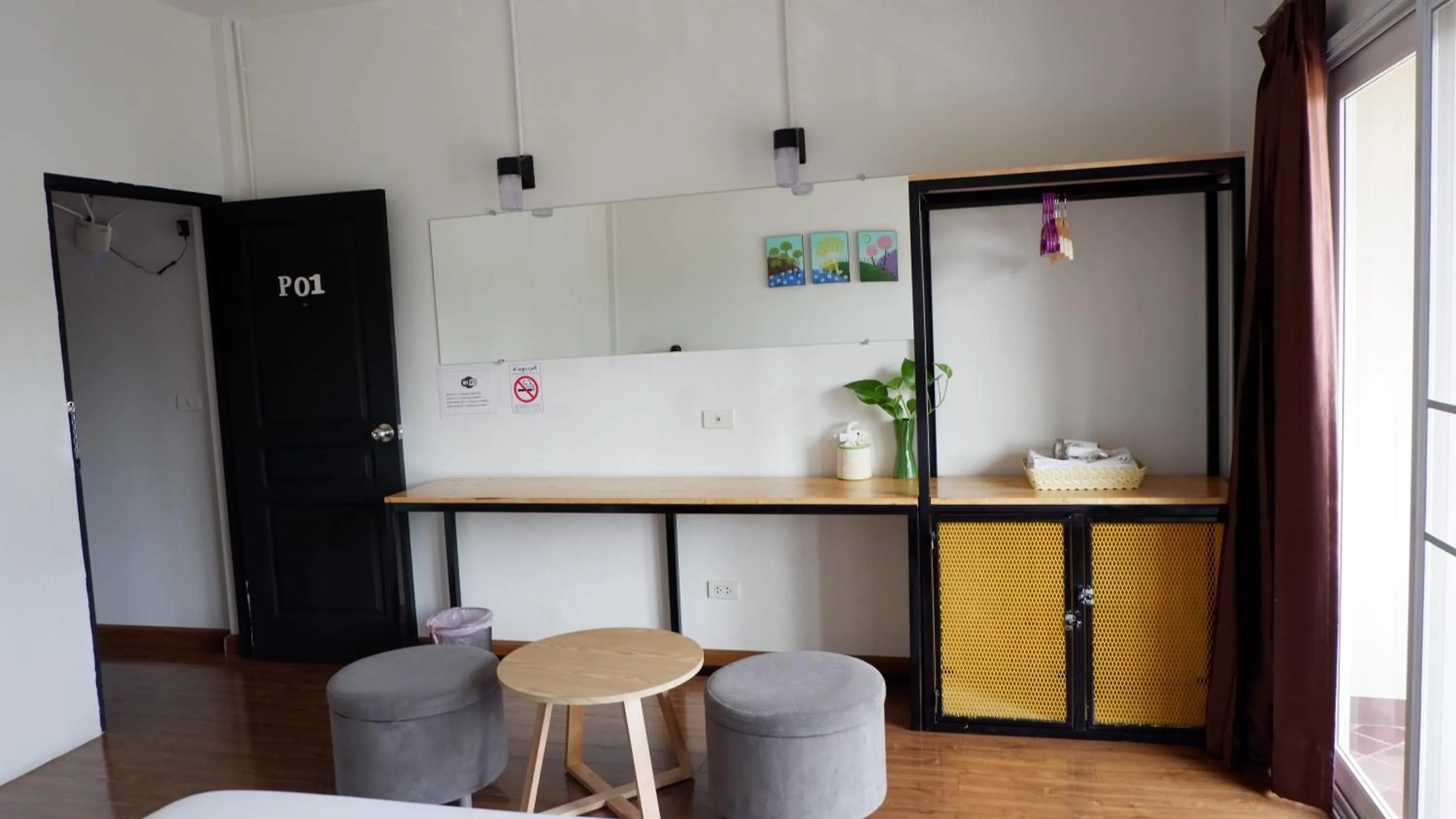 microwave in Daizy House