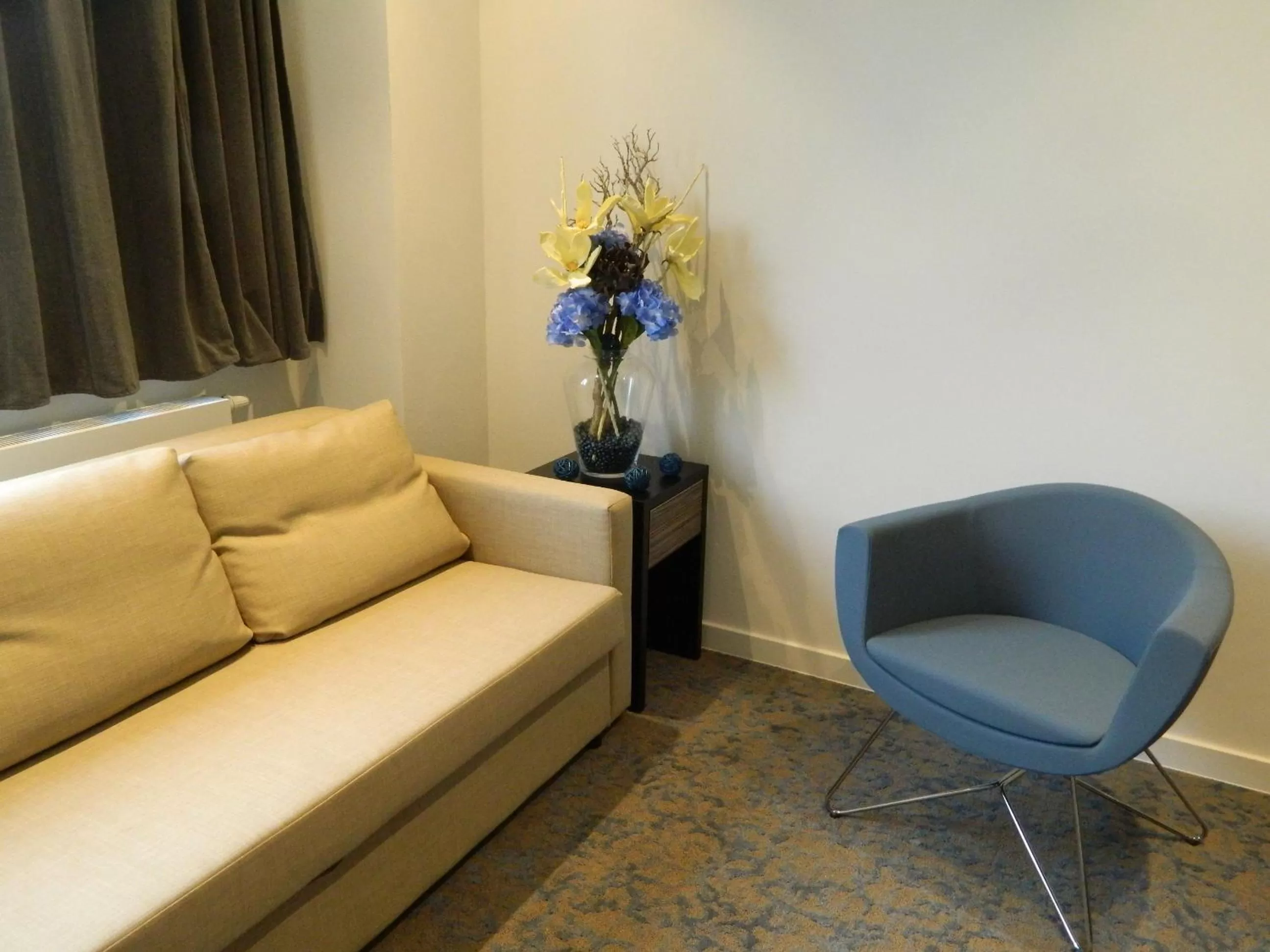 Seating area in Hotel Bílý Páv