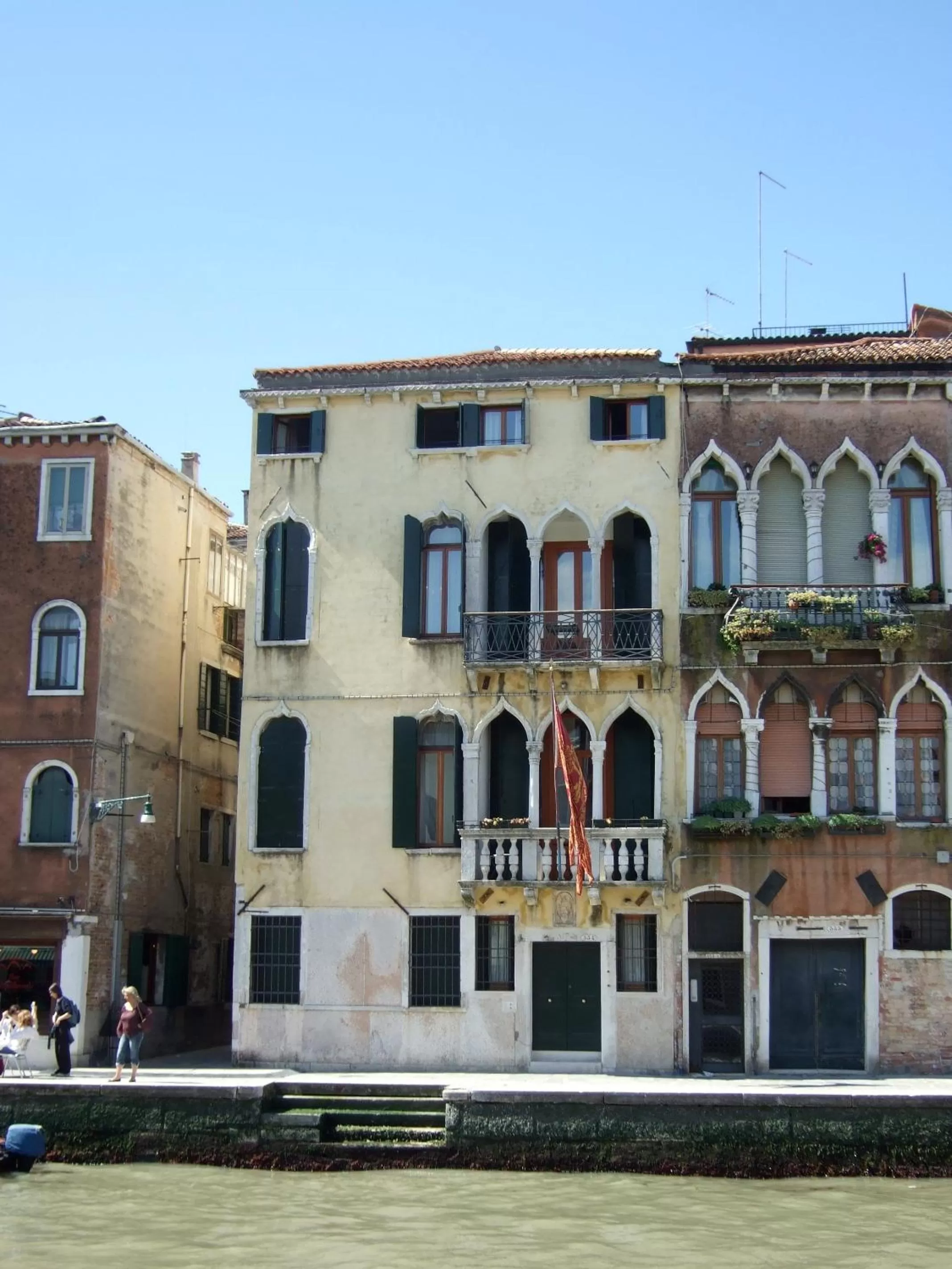 Property building in Palazzo Cendon Piano Antico