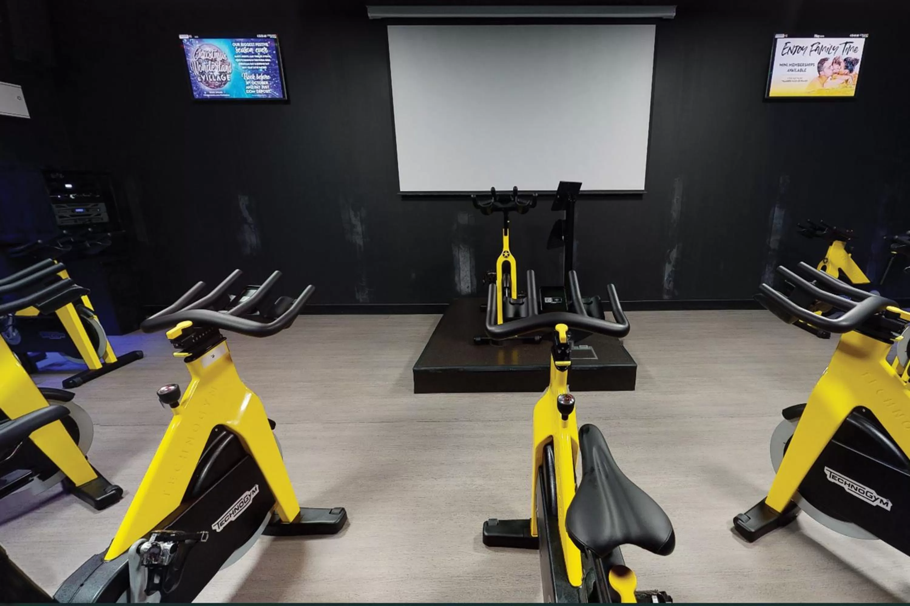 Fitness centre/facilities in Village Hotel Manchester Cheadle