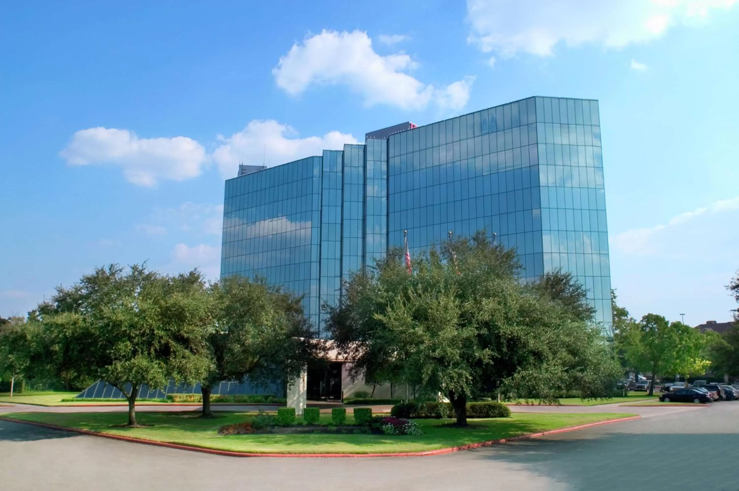 Property building in Hilton Houston Westchase