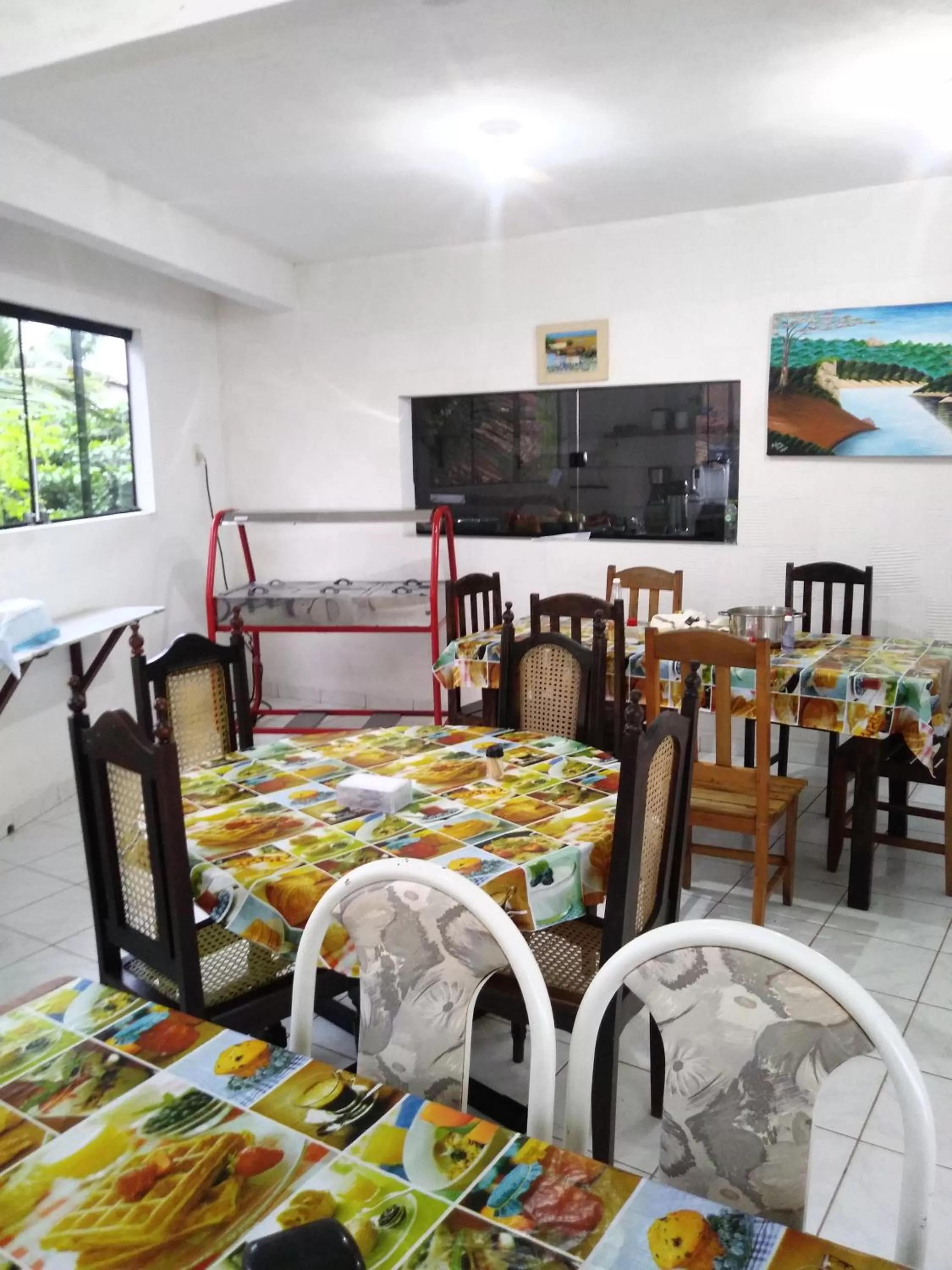 Restaurant/Places to Eat in Pousada dos Ventos