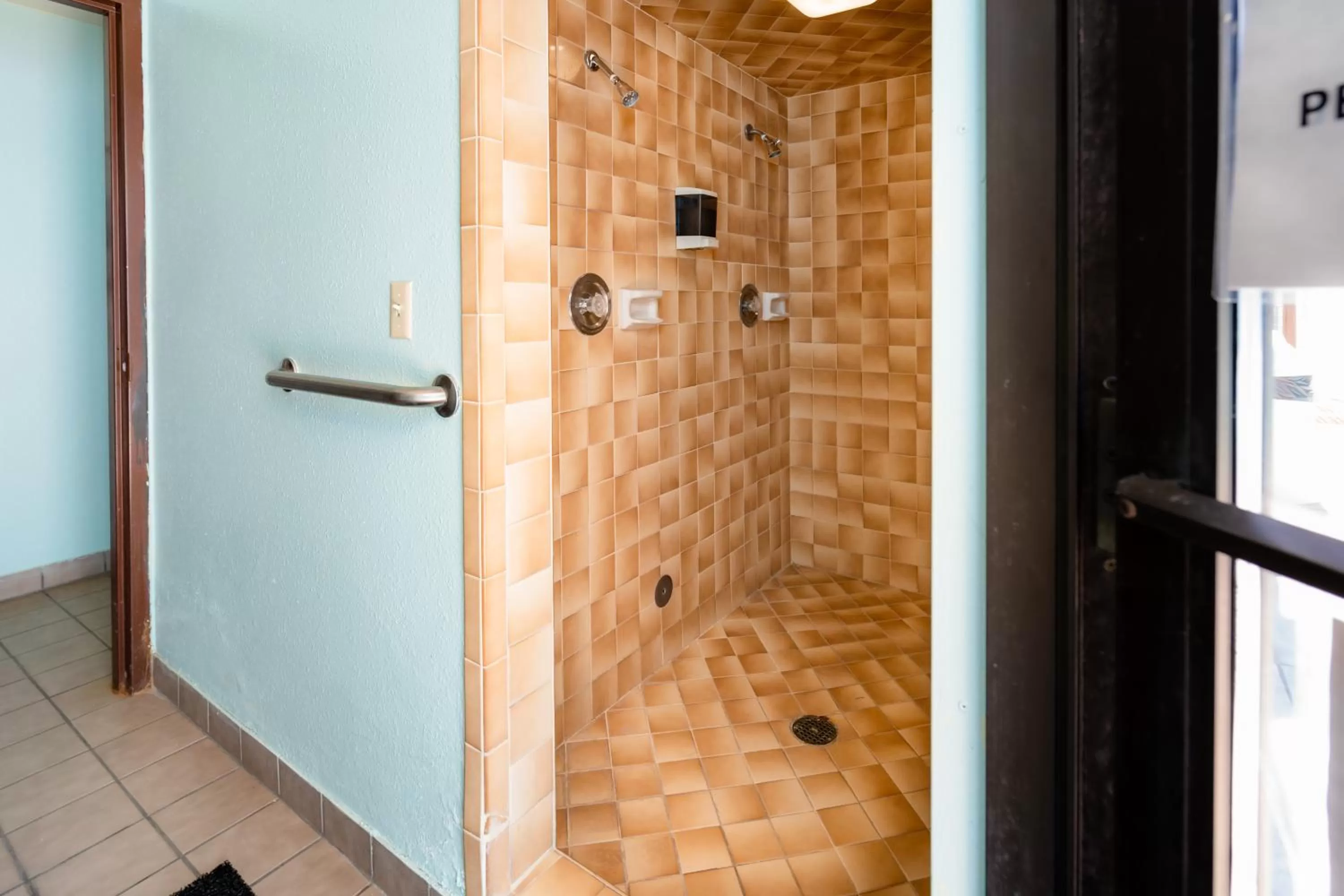 Swimming pool, Bathroom in Circle J Club at Jeremy Ranch