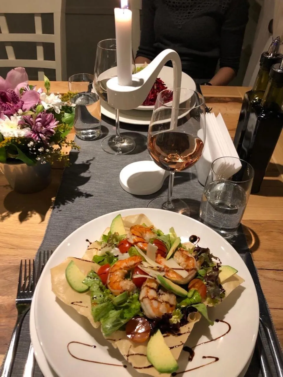 Food in All Seasons Residence Design Hotel - Free parking