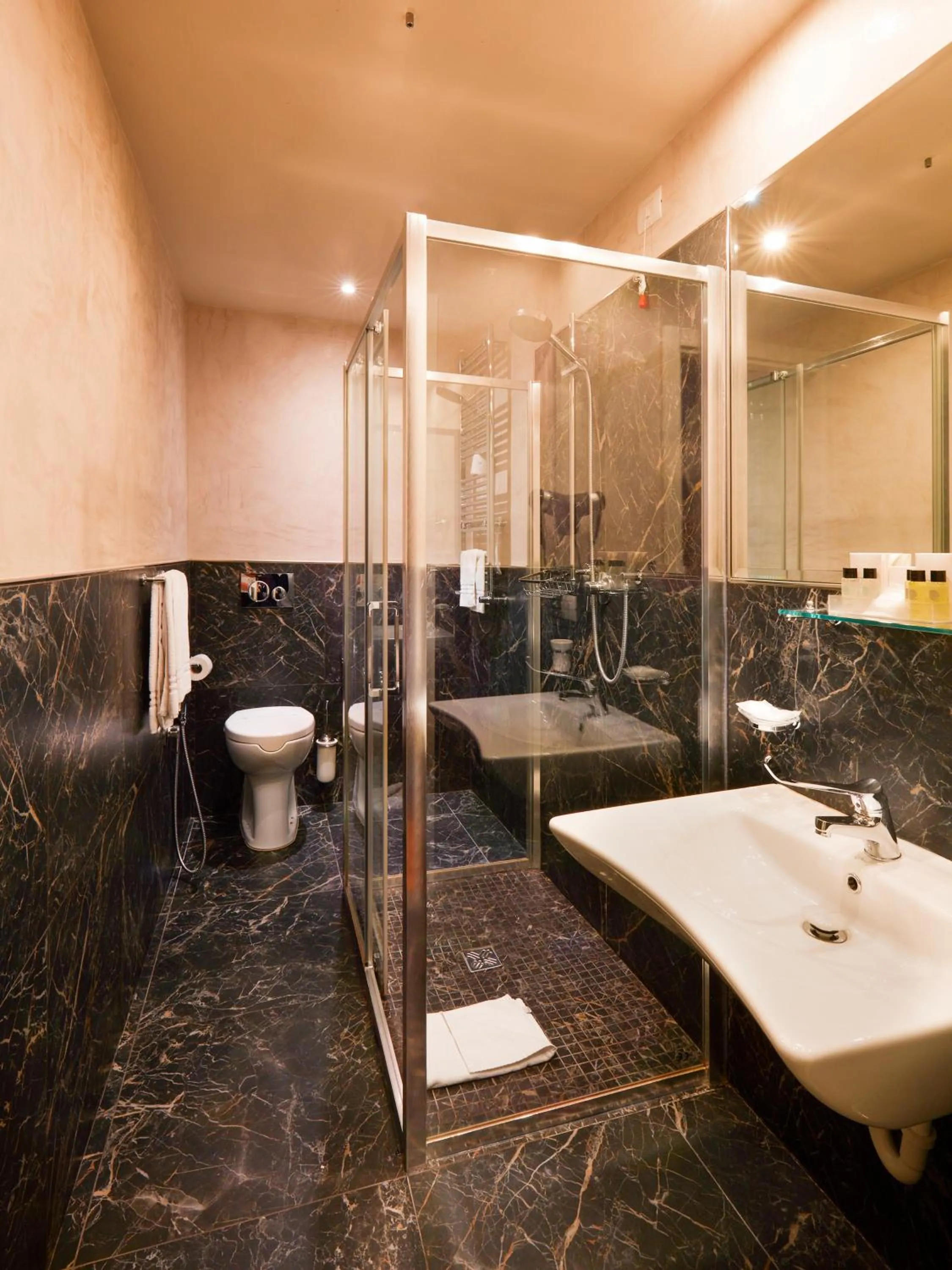 Bathroom in Boutique Hotel Hugo