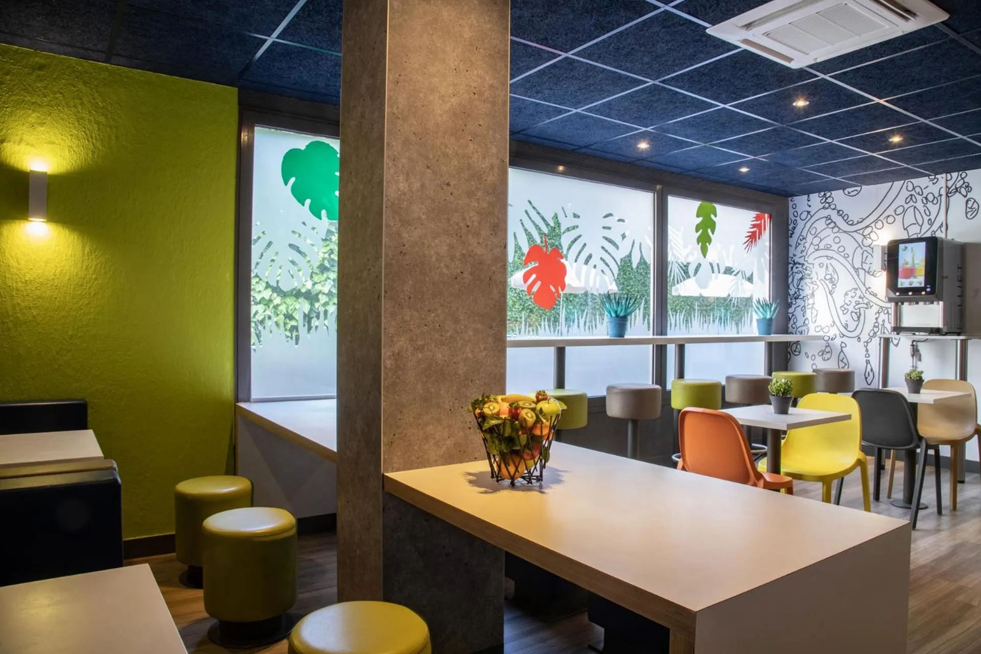 Breakfast in ibis budget Menton Bord de Mer