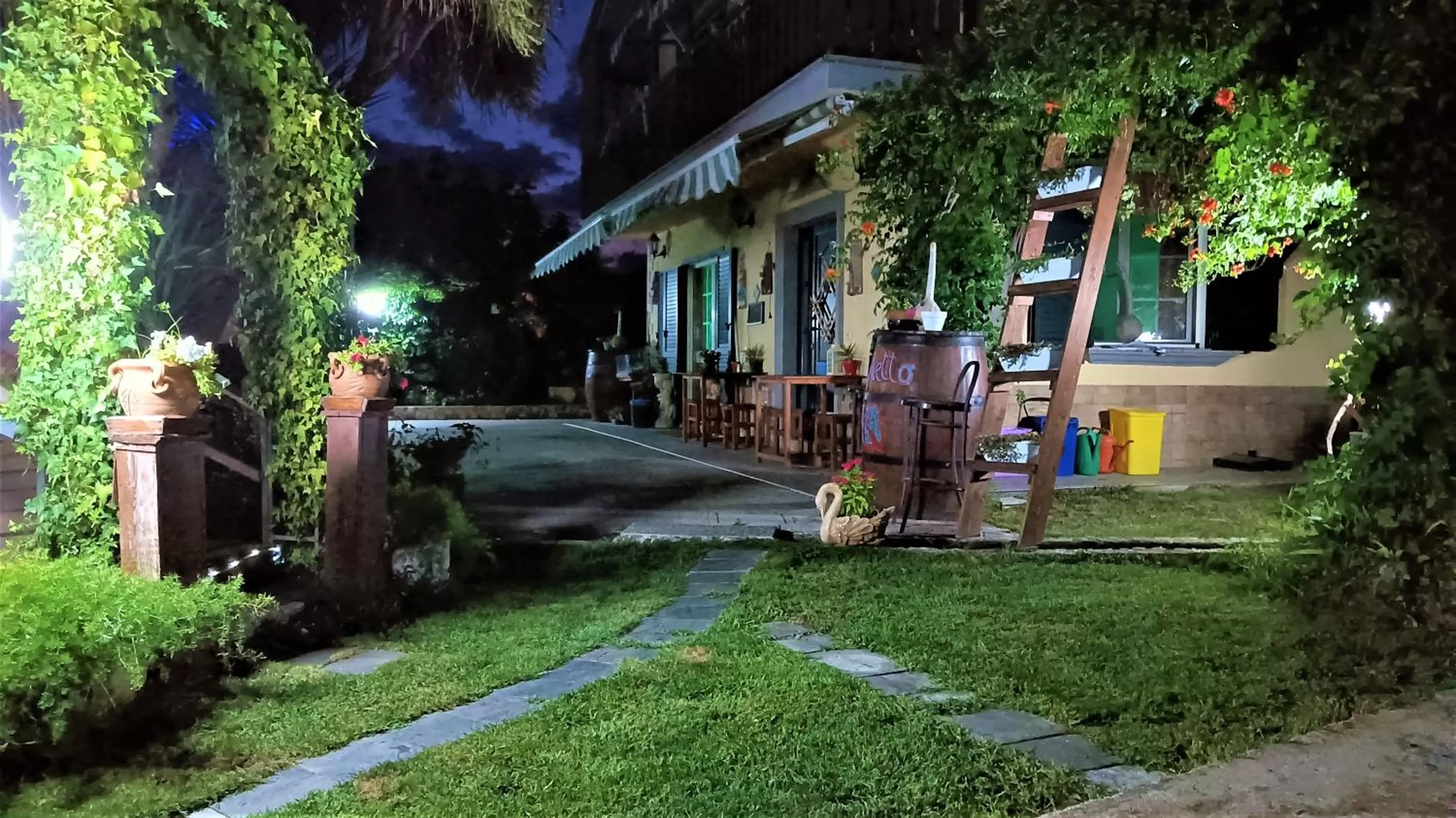 Property building in Il Laghetto