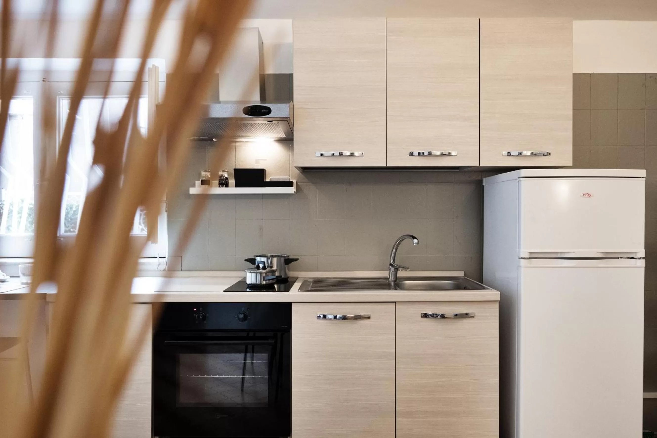 Kitchen or kitchenette, Kitchen/Kitchenette in Liodoro Catania B&B