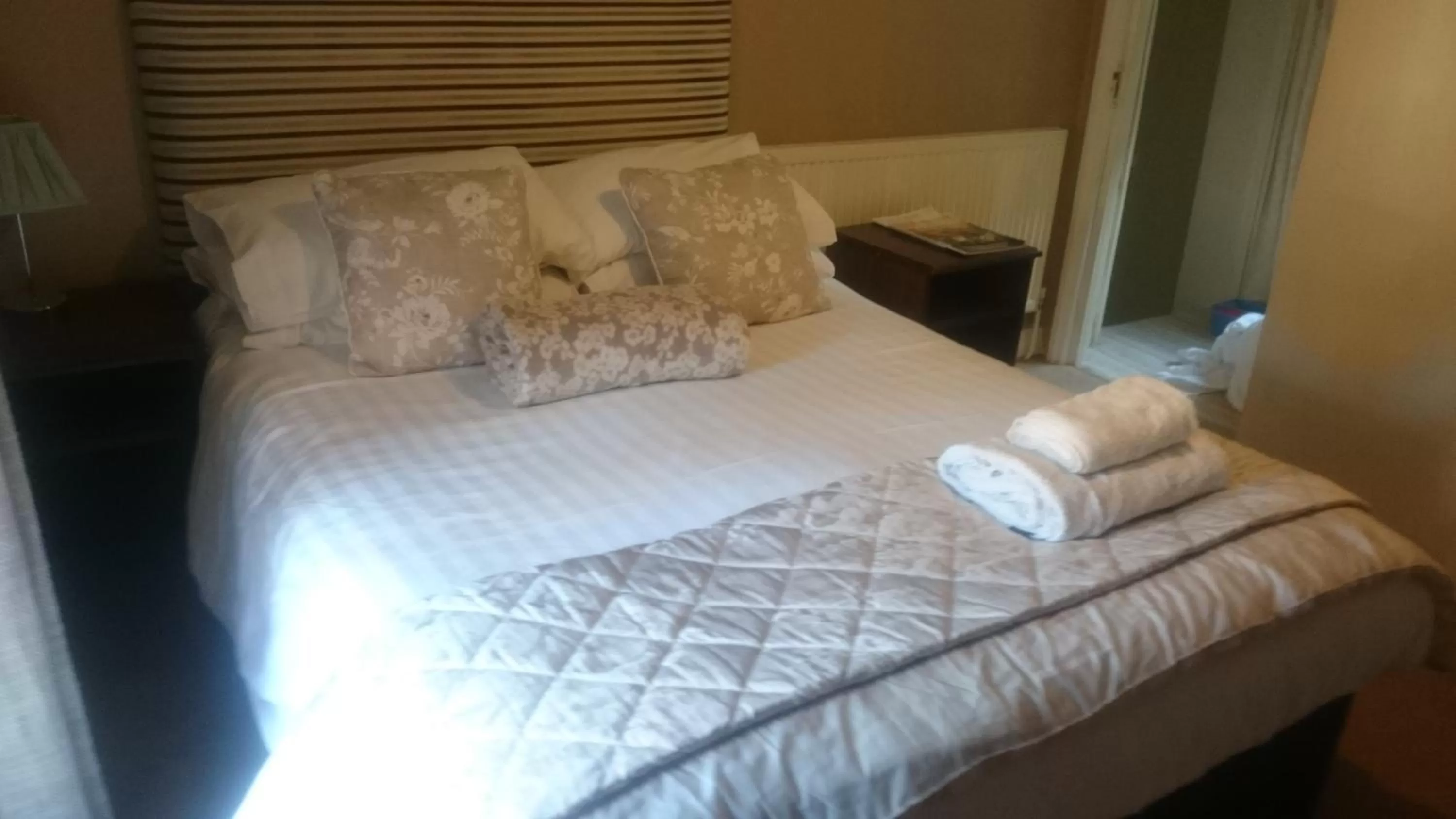 Bed in George and Dragon Ashbourne