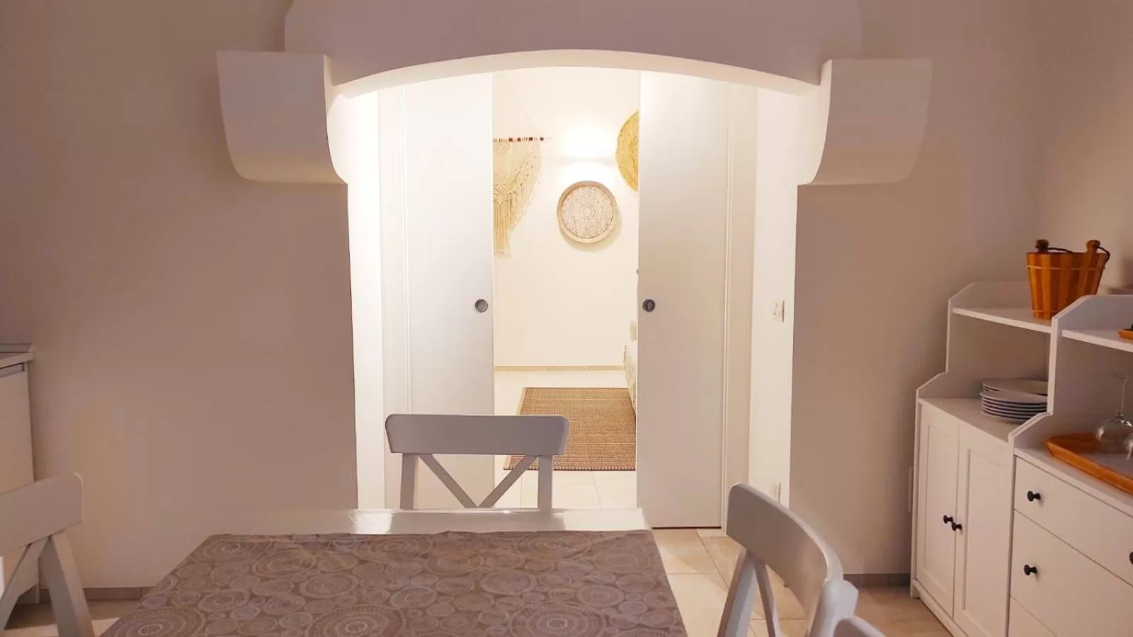 Communal kitchen in L Antico Forno Bari Centro Storico