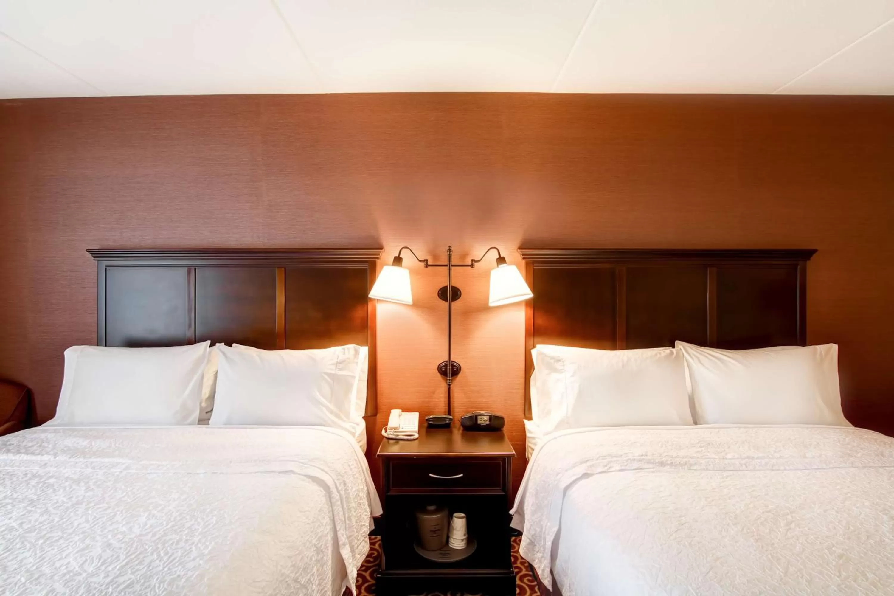 Bed in Hampton Inn Sudbury, Ontario