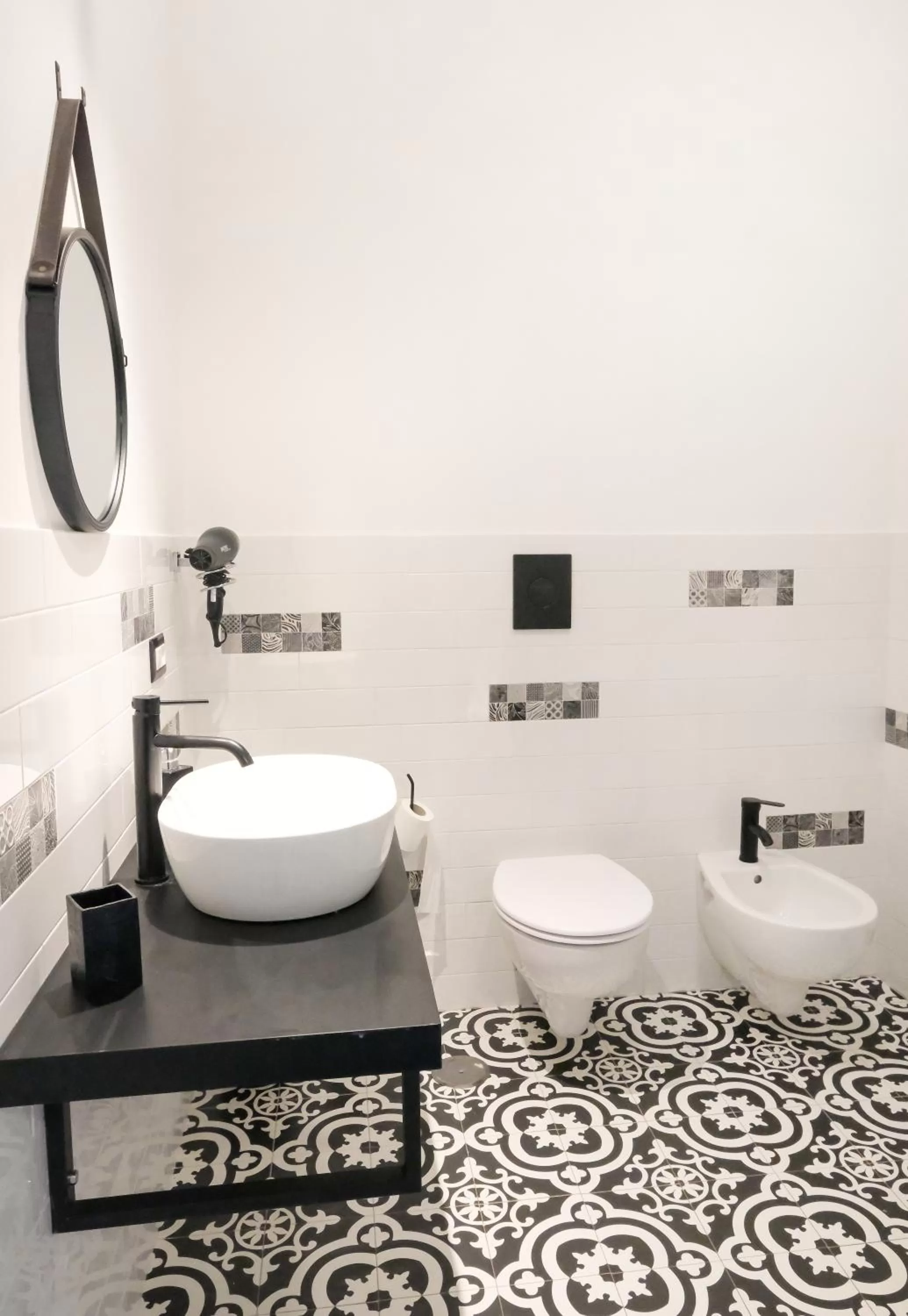 Bathroom in LH51 B&B