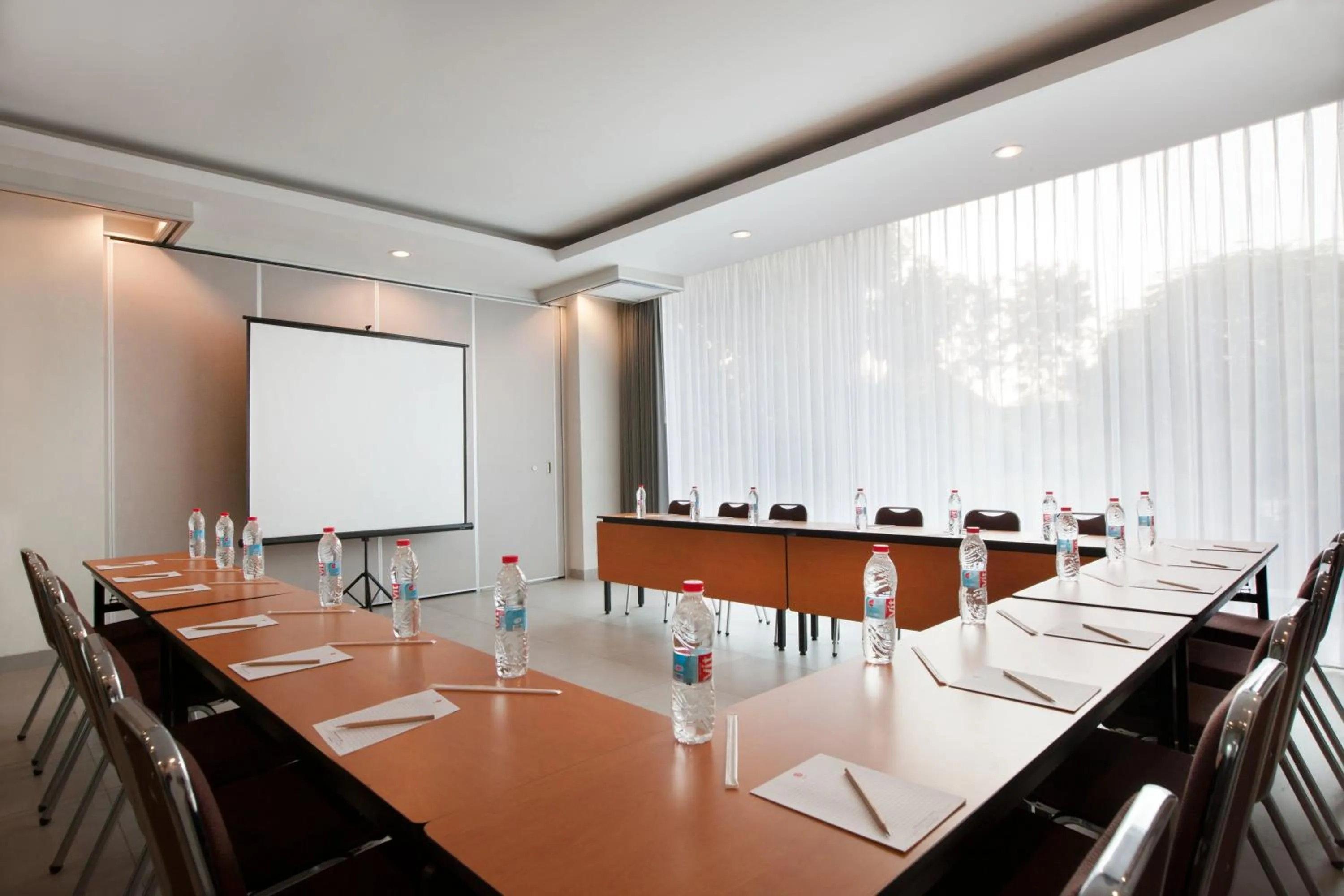Meeting/conference room in Amaris Hotel Darmo Surabaya