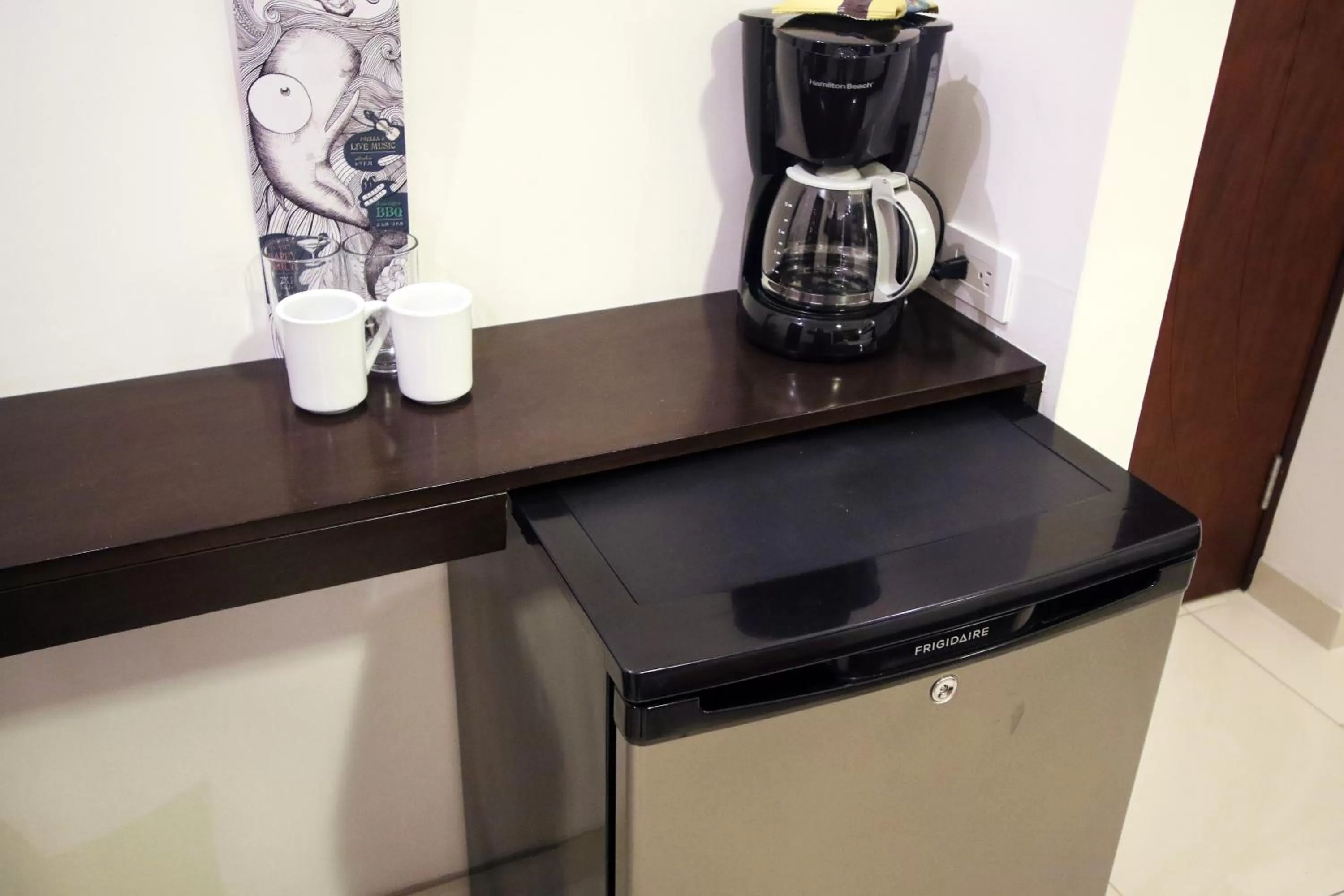 Coffee/tea facilities in Oceano Boutique Hotel & Bistró