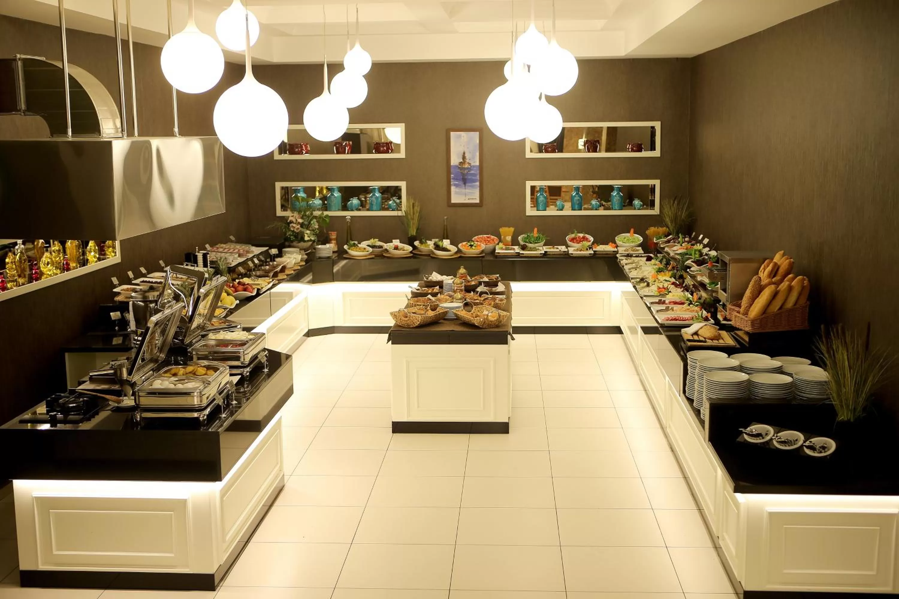 Restaurant/places to eat in Grand Hotel Gulsoy Old City