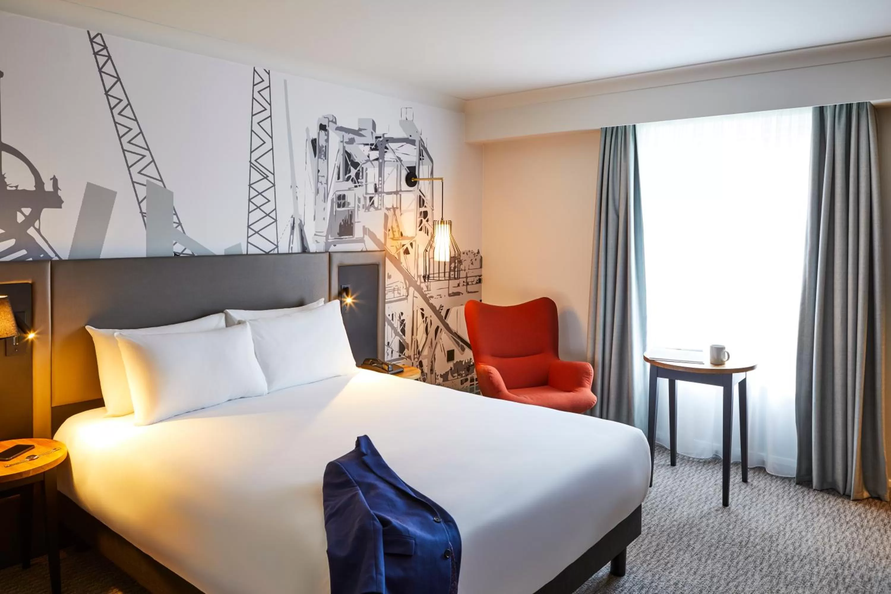 Bed in Mercure Cardiff North Hotel