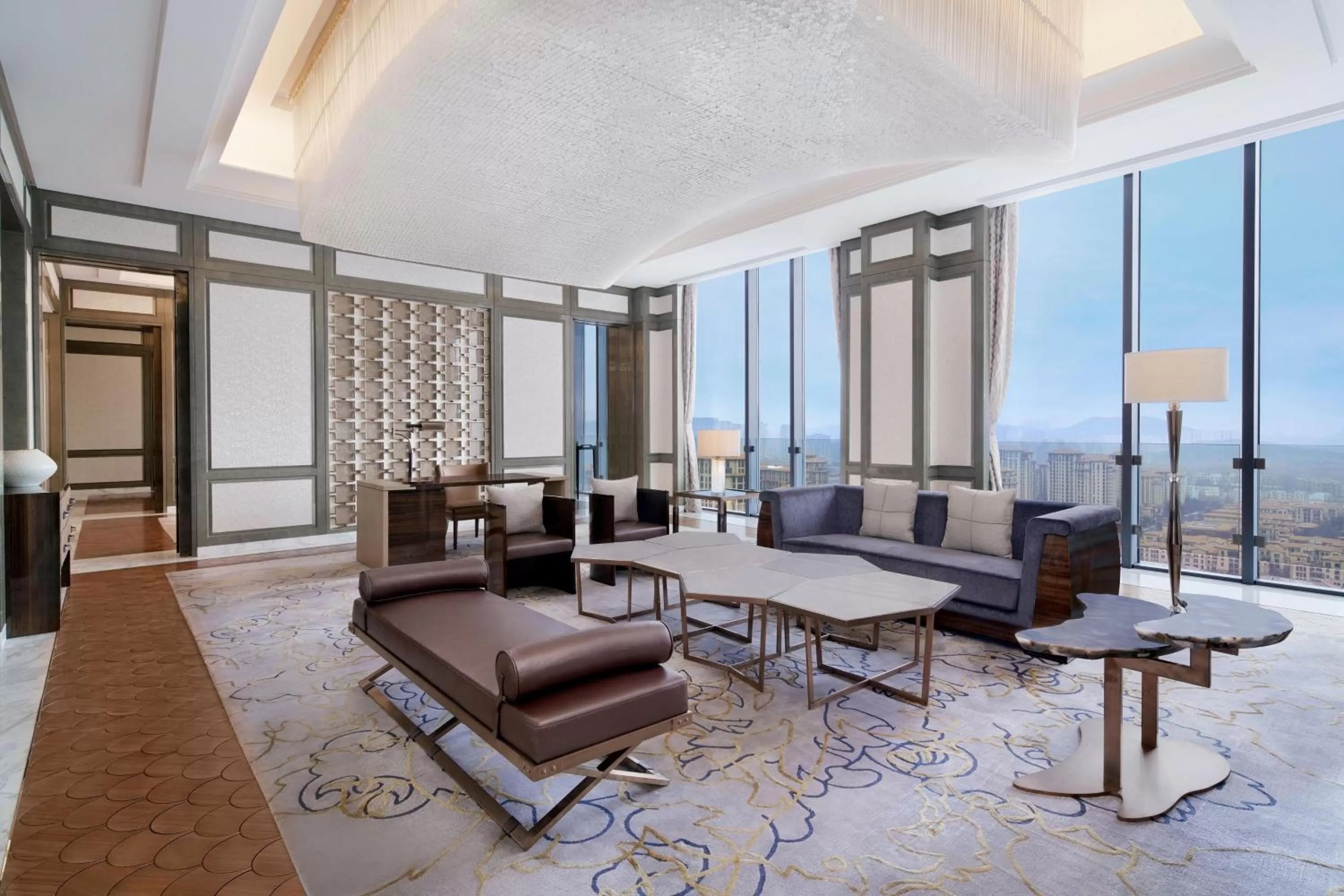 Living room in Sheraton Qingdao Licang Hotel