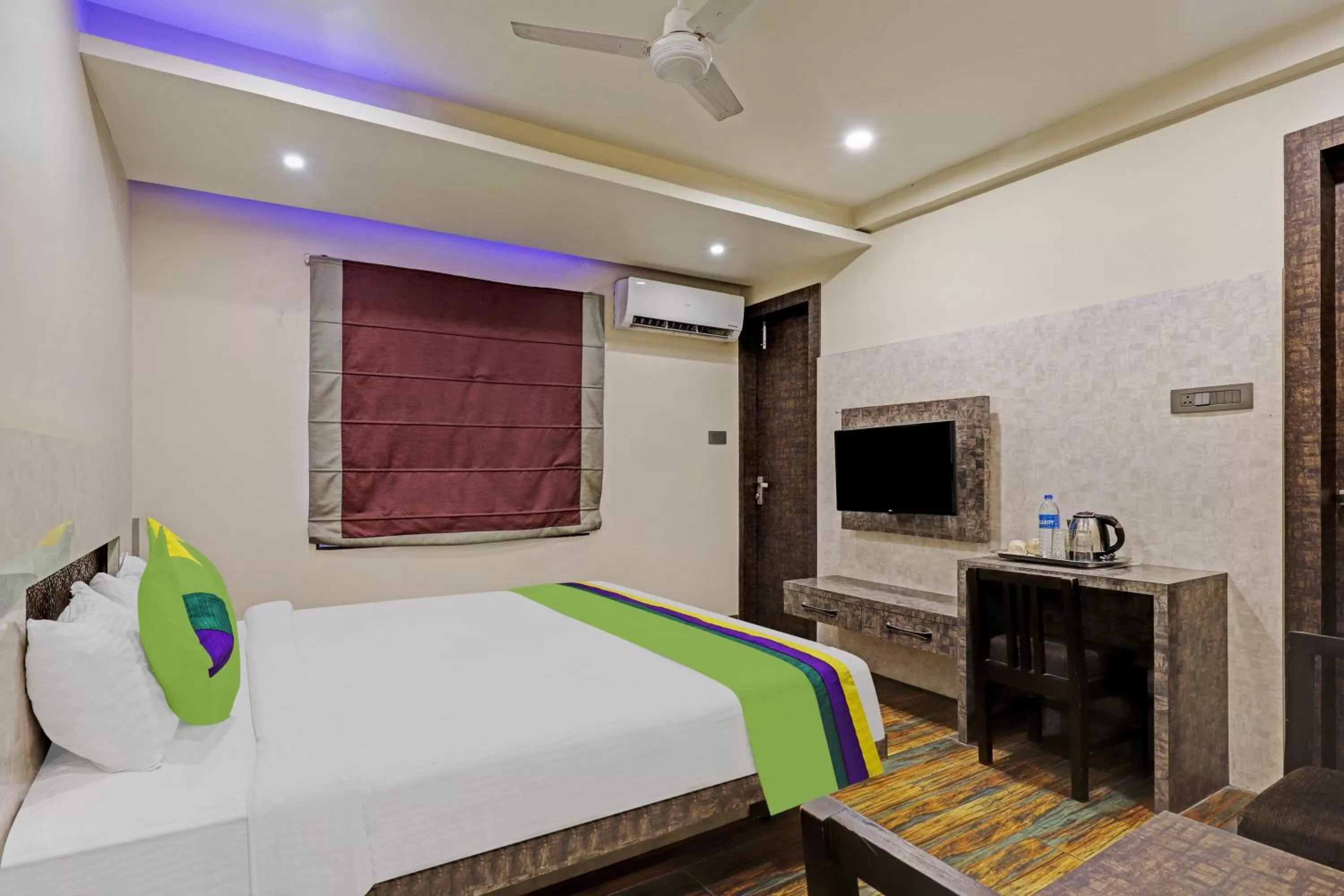 Bedroom, Bed in Itsy Hotels Ransu Residency