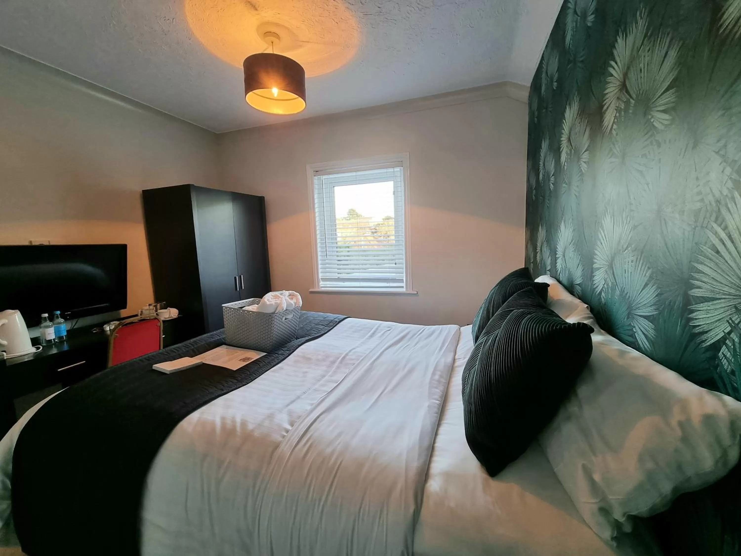 Bed in The Ashleigh - Dog Friendly