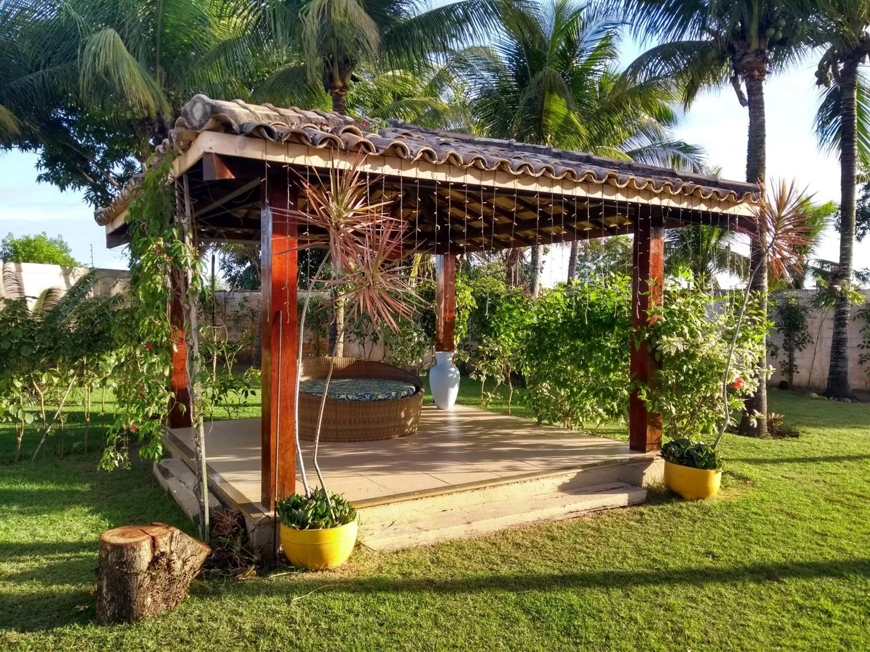 Patio in Pousada e Chale Porto Paraiso