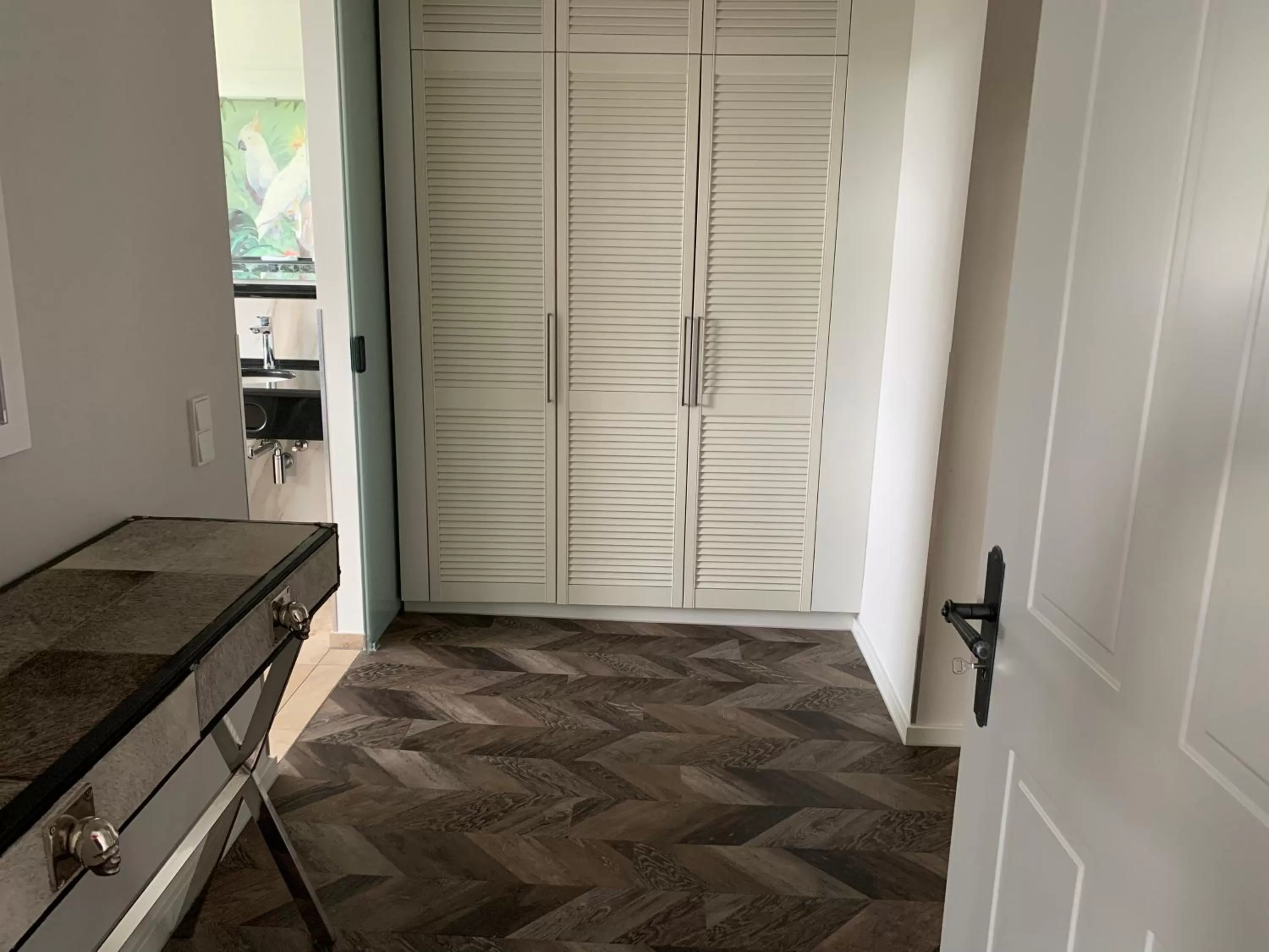 wardrobe in Villa Thea Hotel am Rosengarten