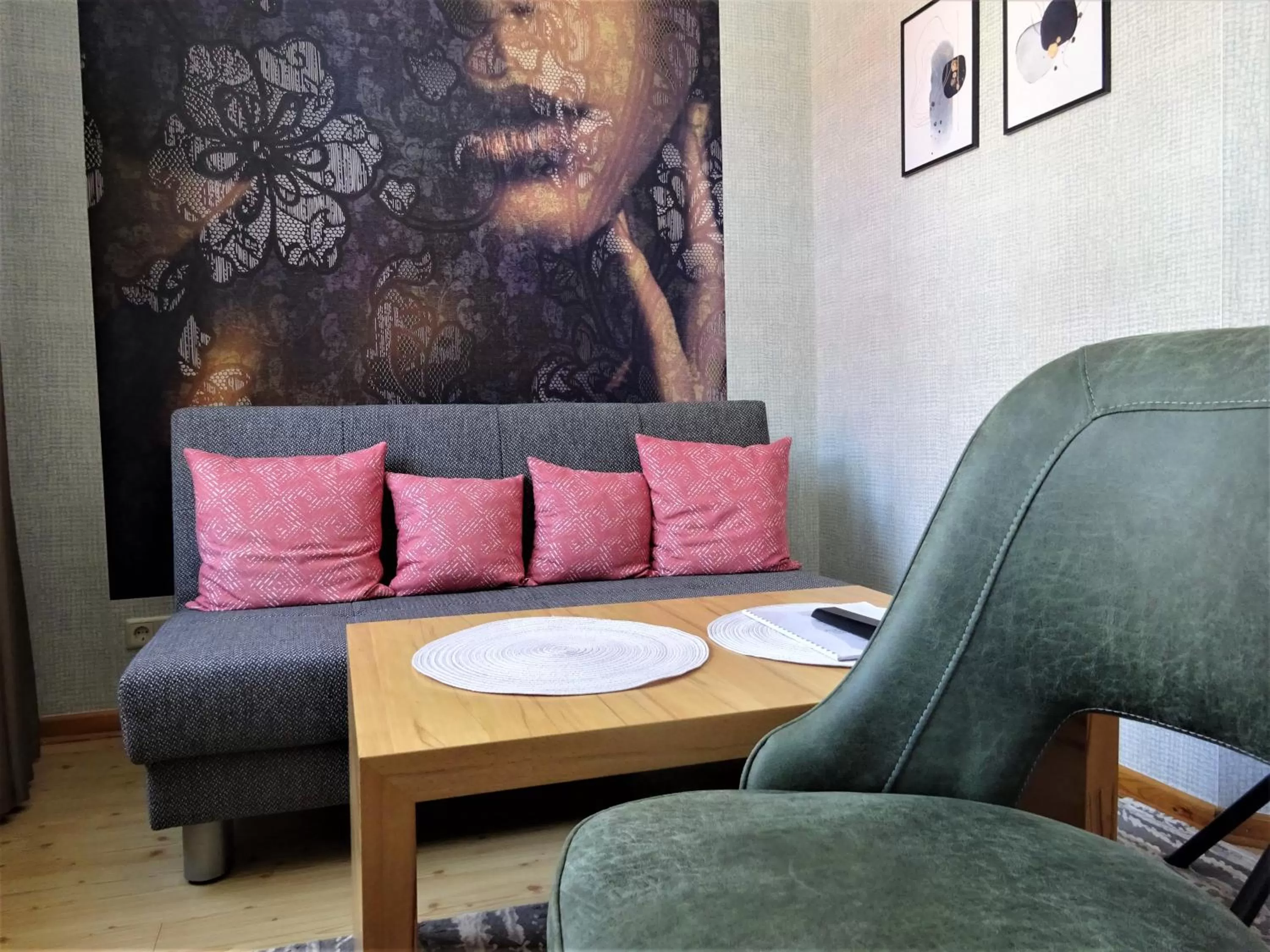 Seating area in Hotel Pension Zur Fährbrücke