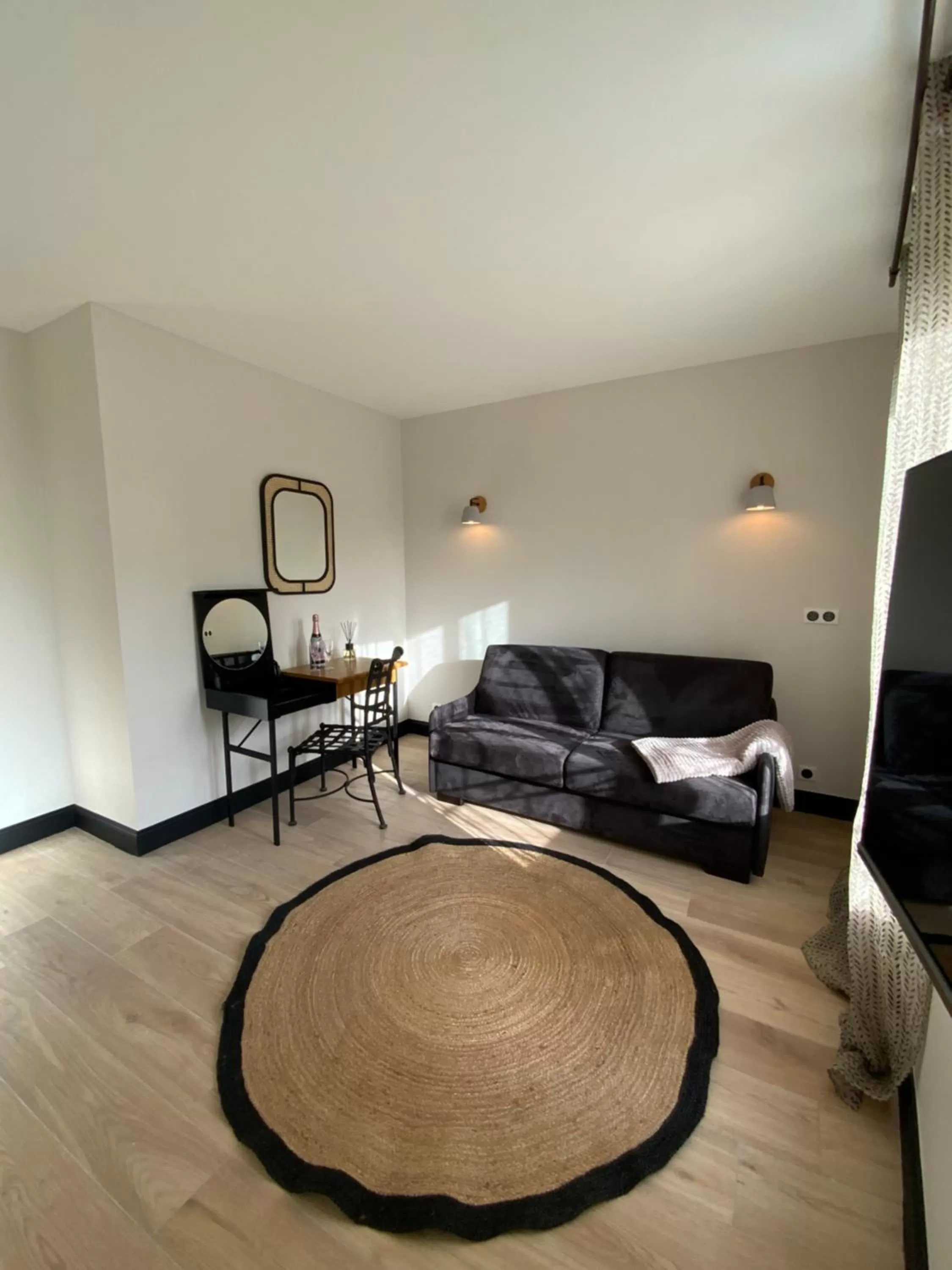 Bed in Hôtel l'Arena