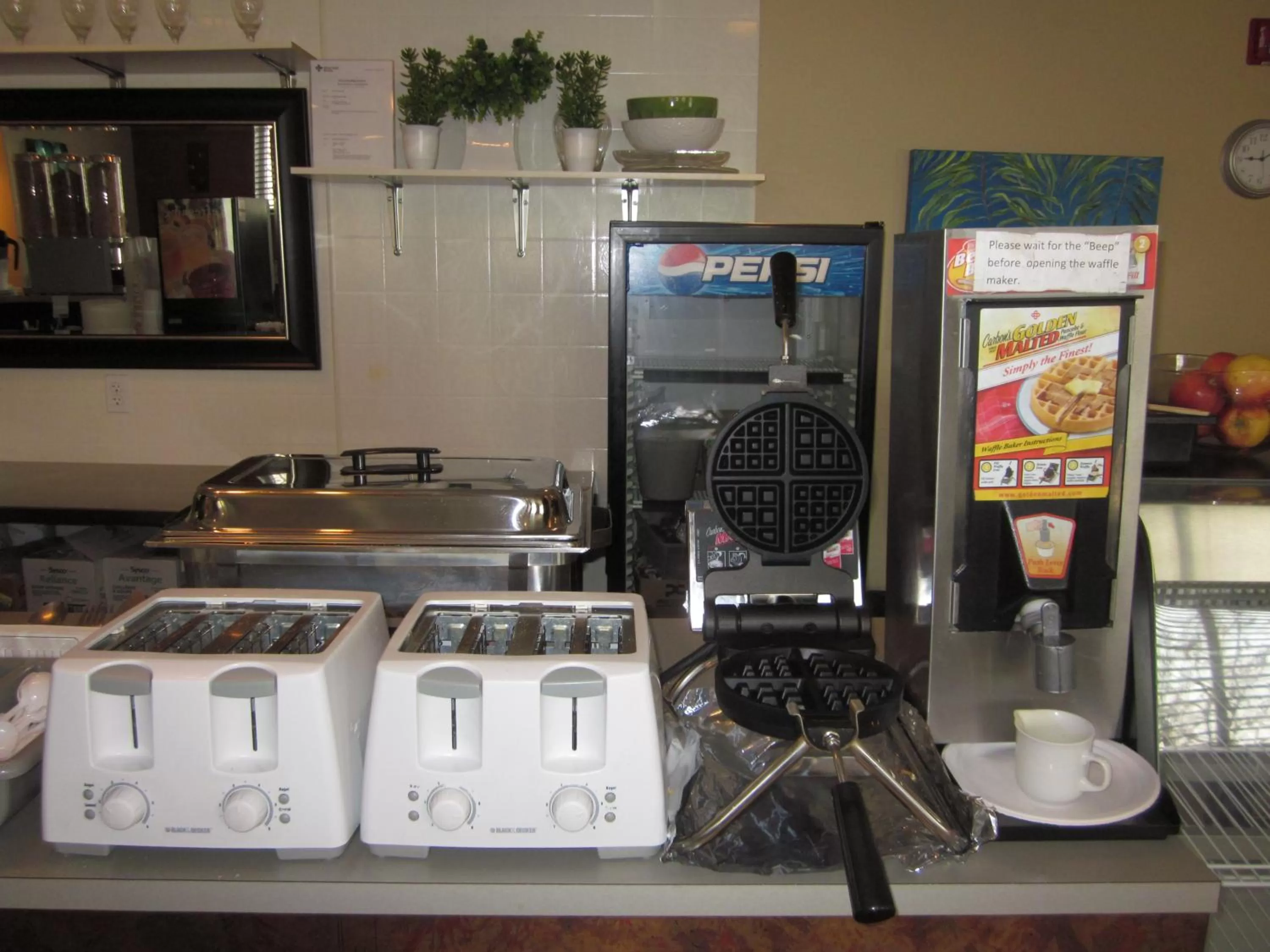 Food in Franklin Suite Hotel