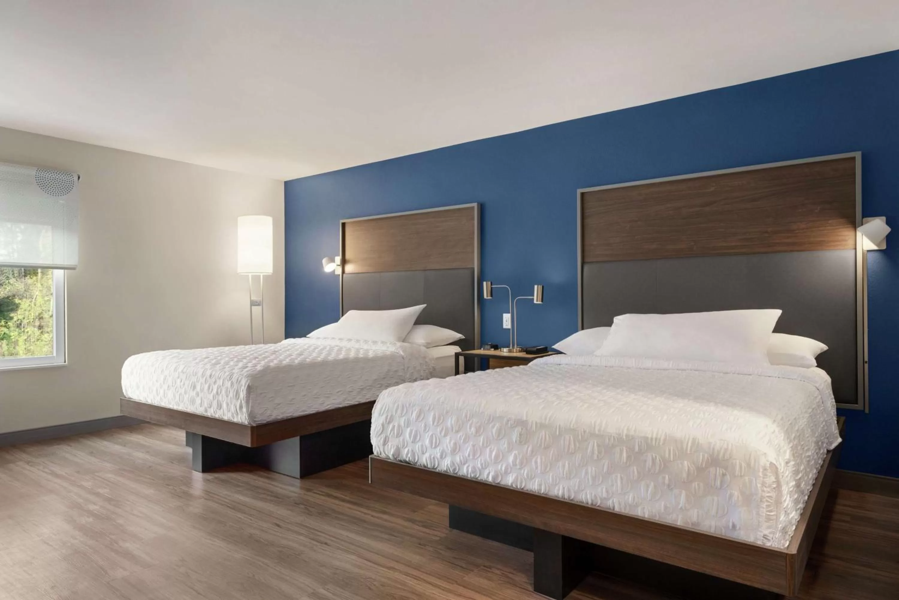 Bed in Tru By Hilton Duluth Mall Area