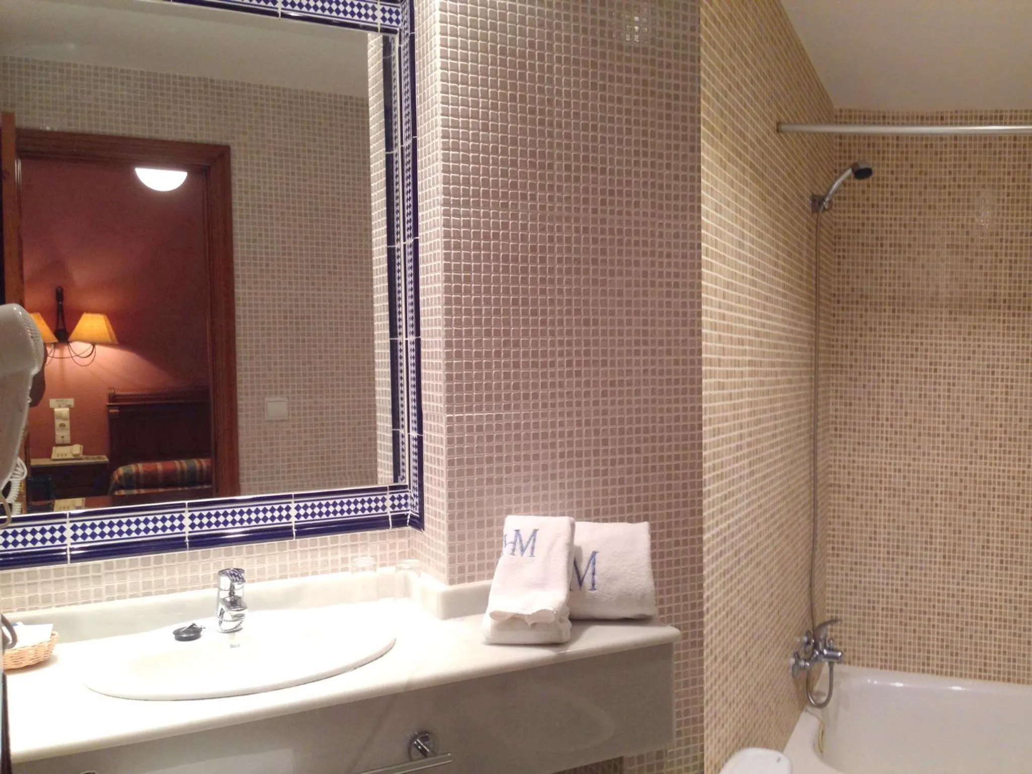 Triple Room in Hotel Maestre