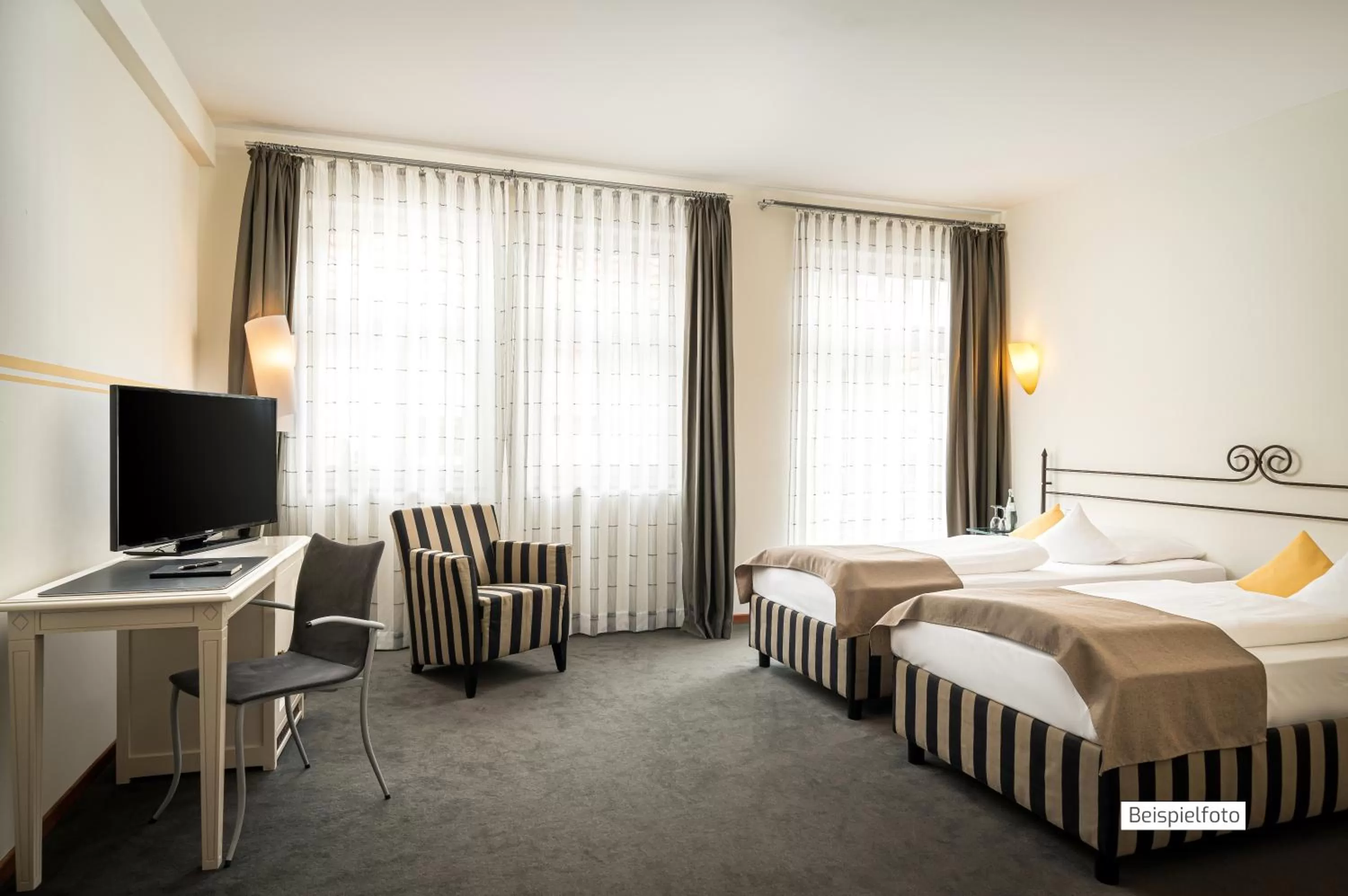 Photo of the whole room, Bed in Angel's - das hotel am fruchtmarkt