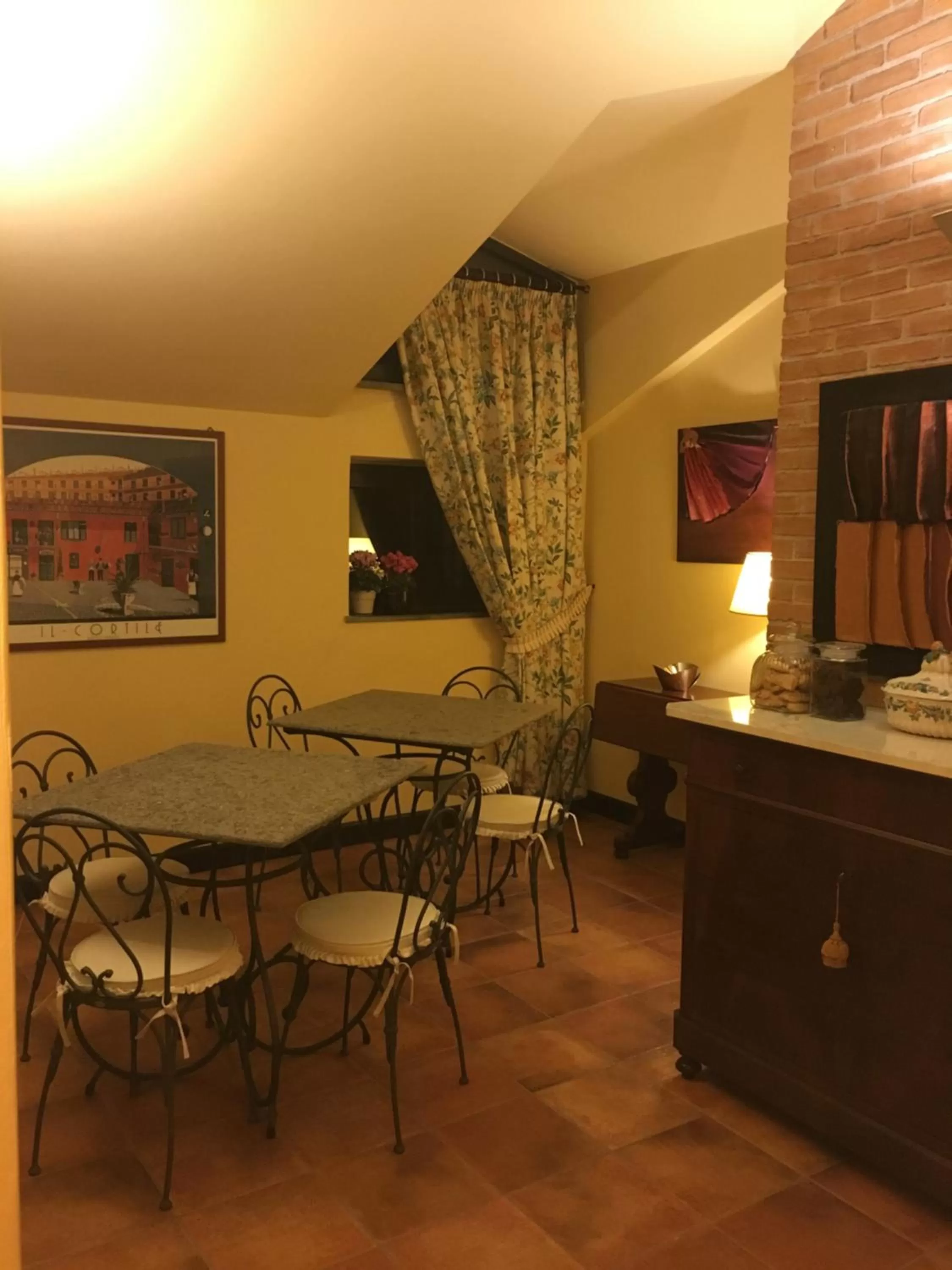 Food and drinks in B&B MontAlbano