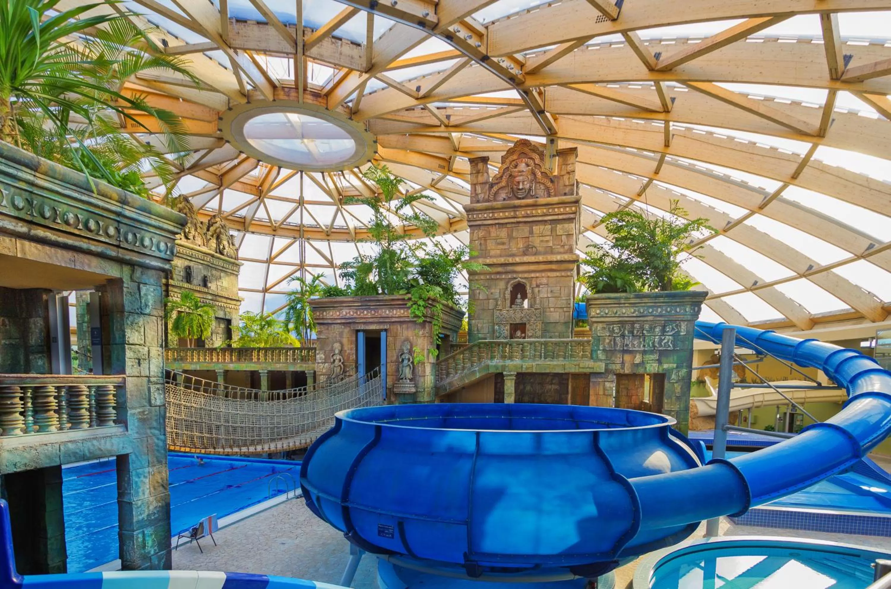 Day in Aquaworld Resort Budapest