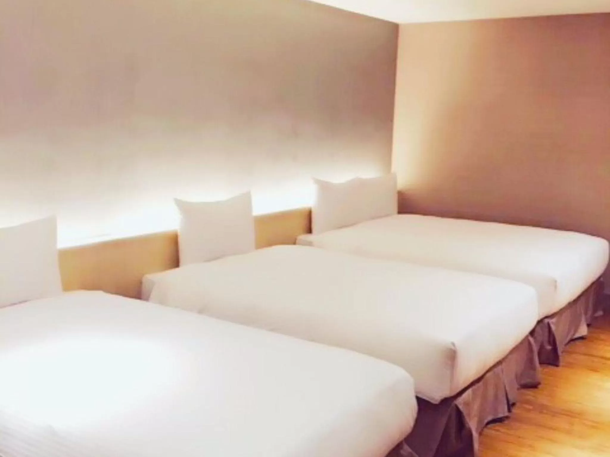 bunk bed in Simple Life Kaohsiung