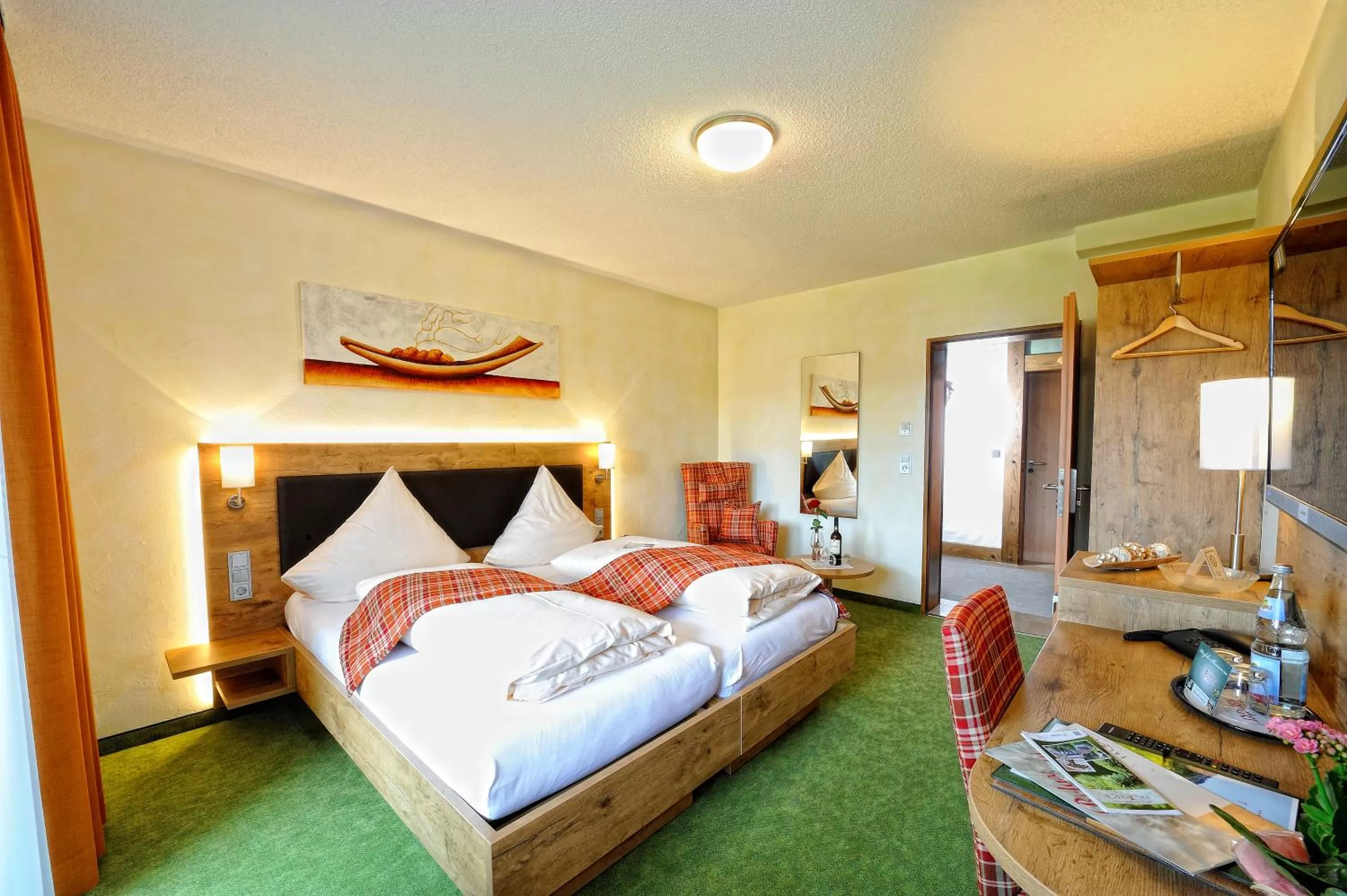 Photo of the whole room, Bed in Wellness-Hotel Talblick