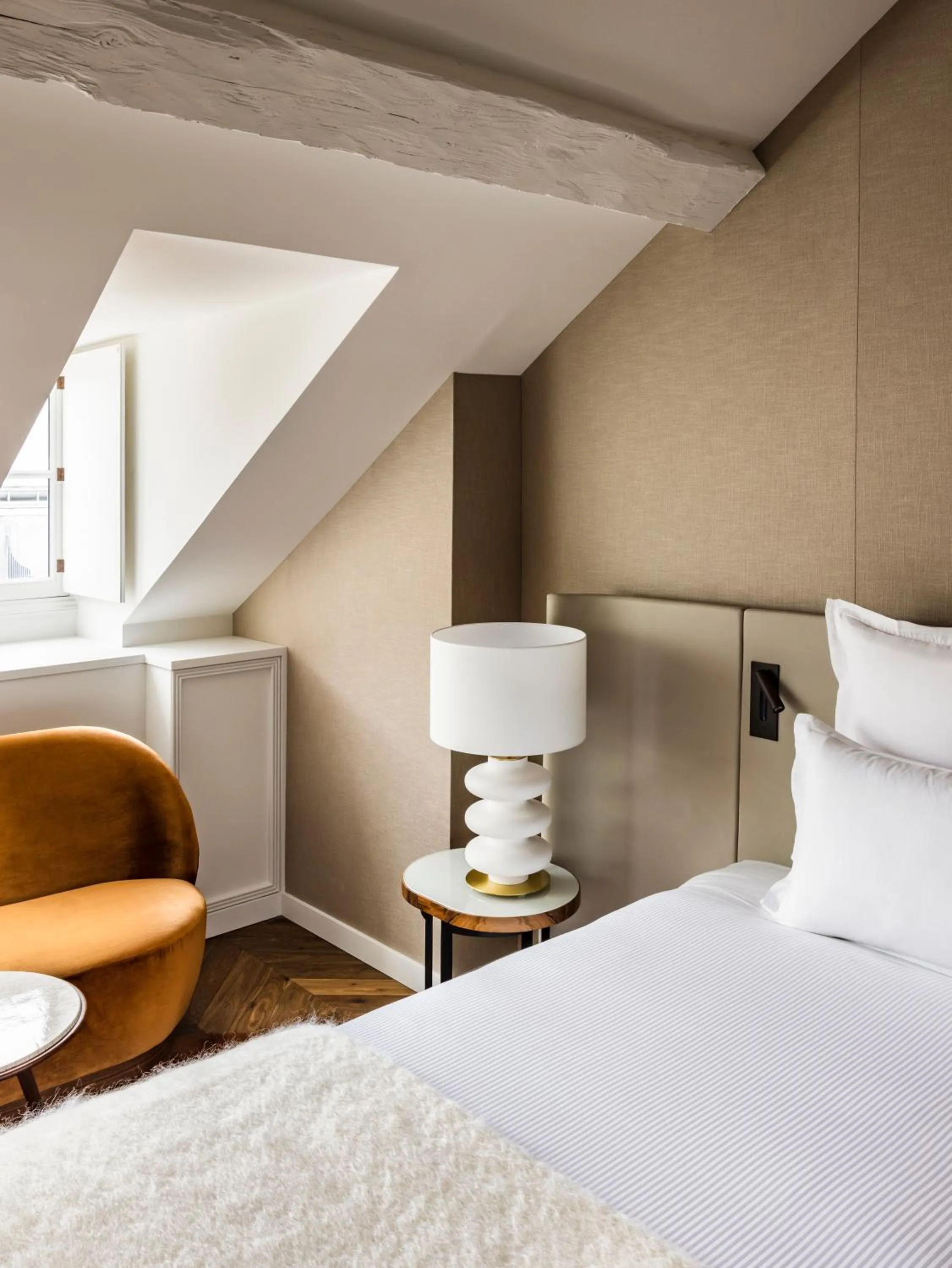 Bedroom, Bed in Pavillon Faubourg Saint-Germain & Spa