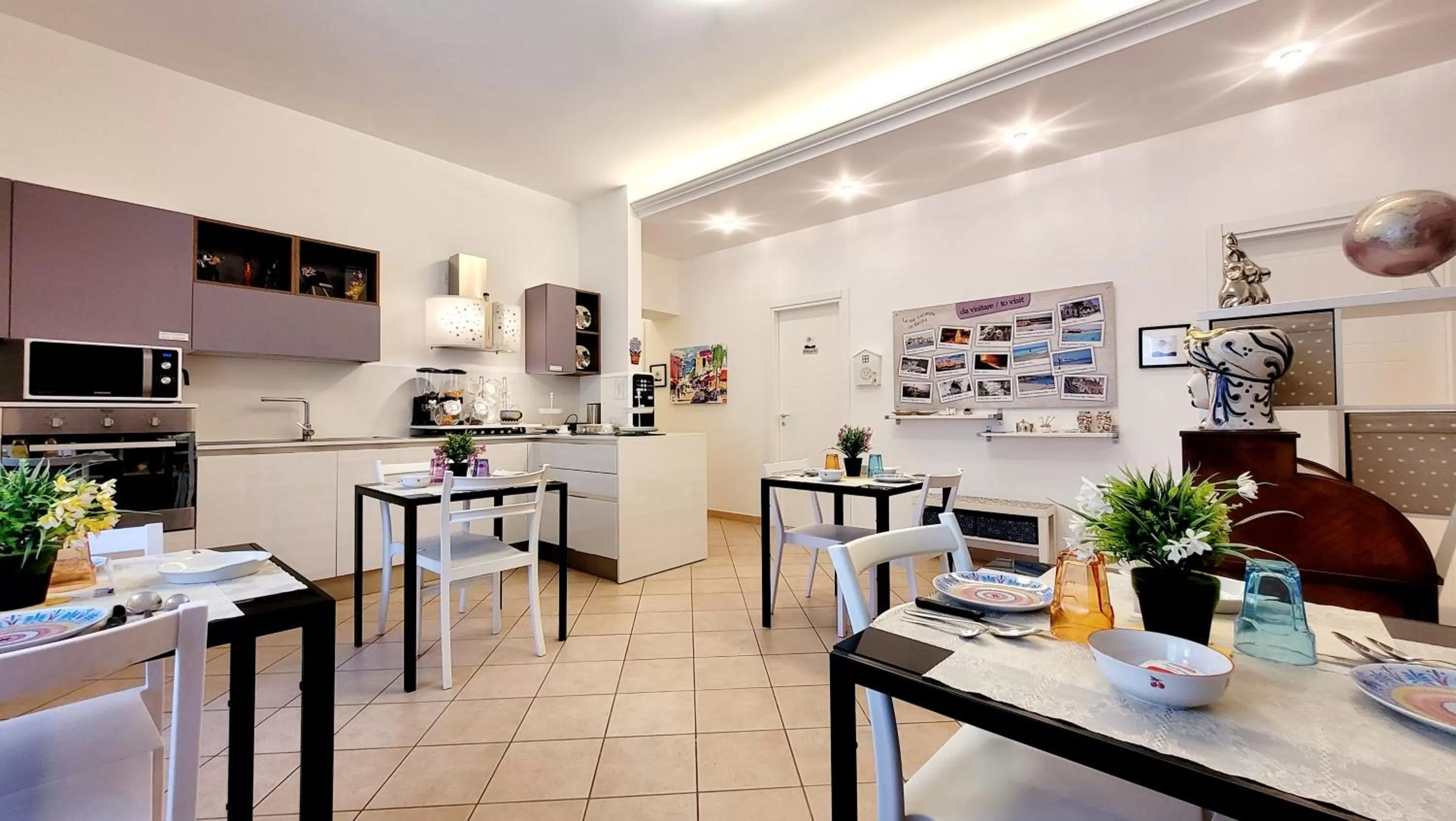 Kitchen or kitchenette in Melody Room