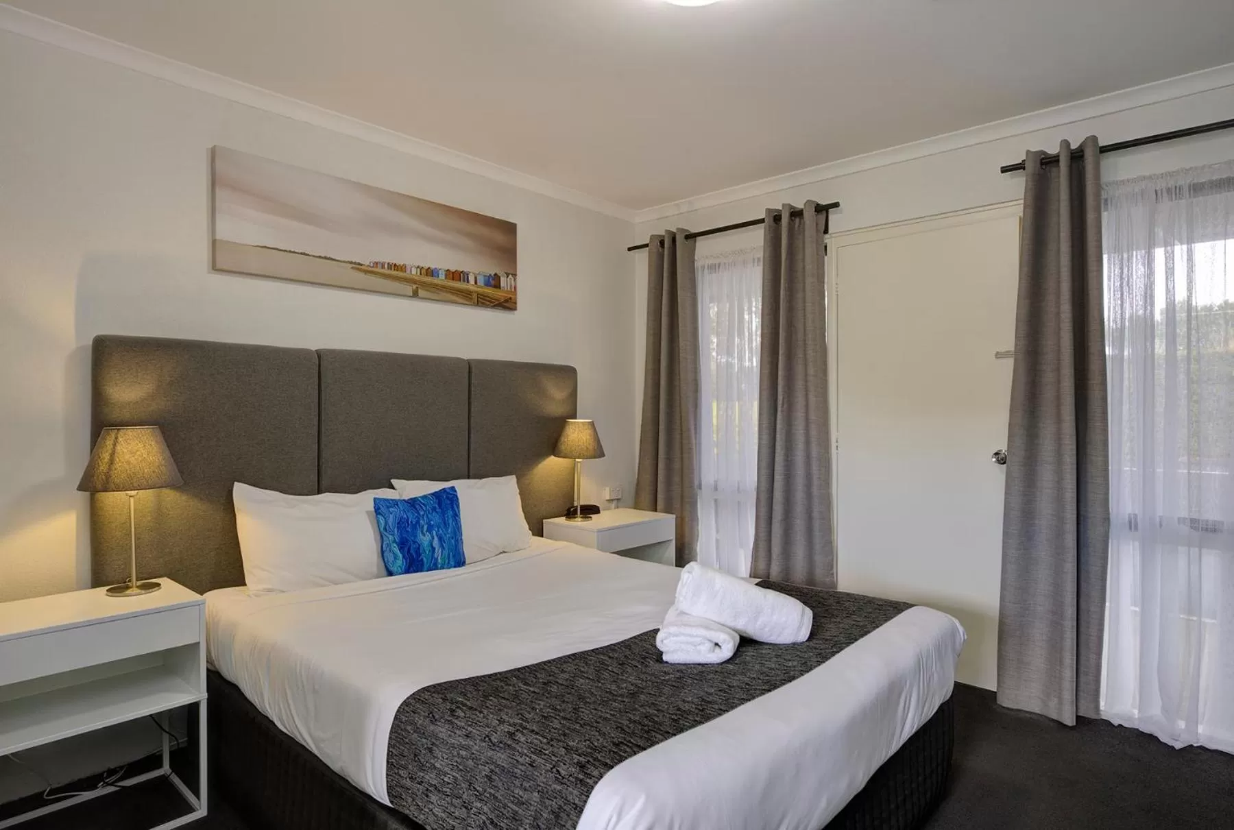 Guests, Bed in Frankston Motel