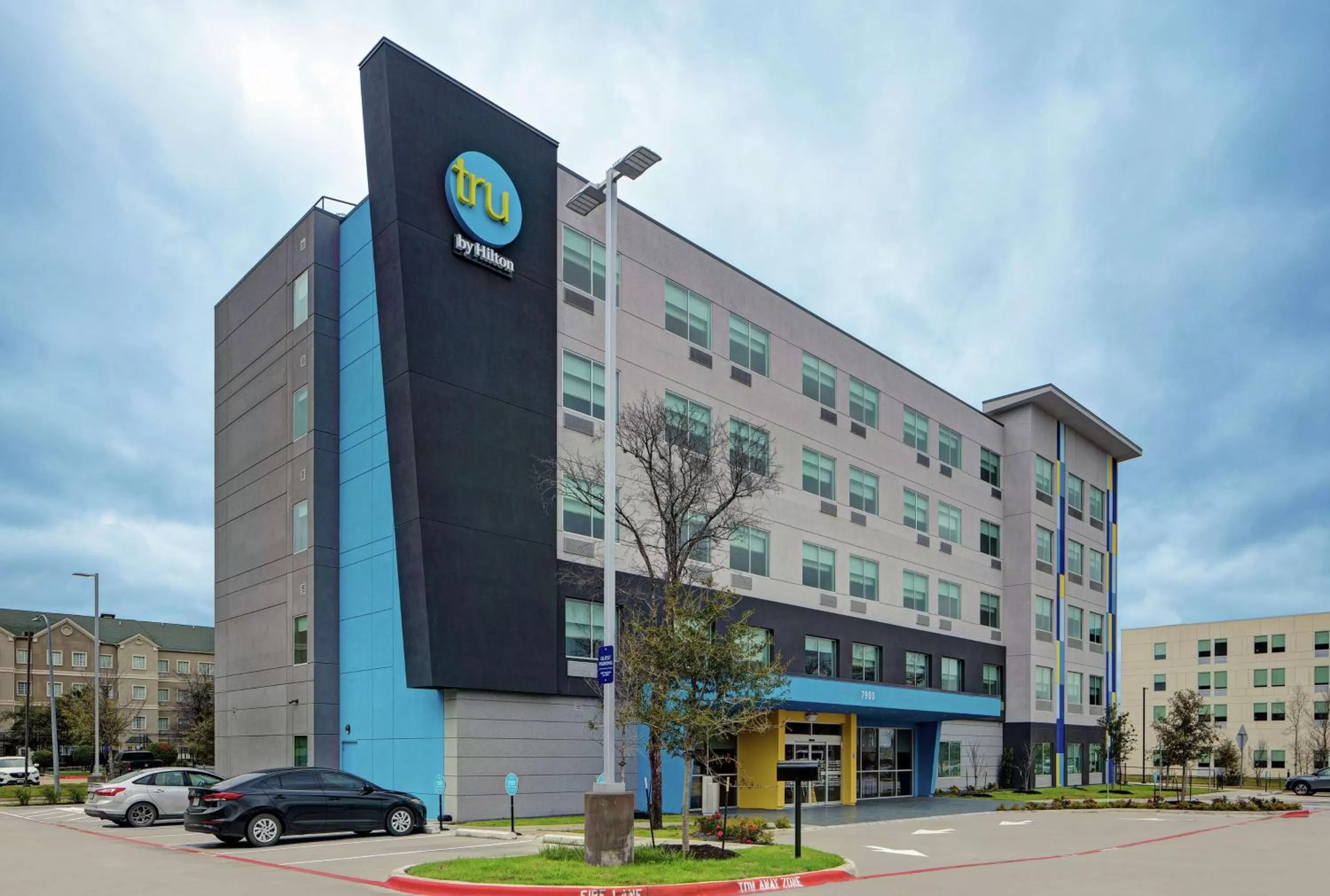 Property building in Tru By Hilton Austin Airport, Tx