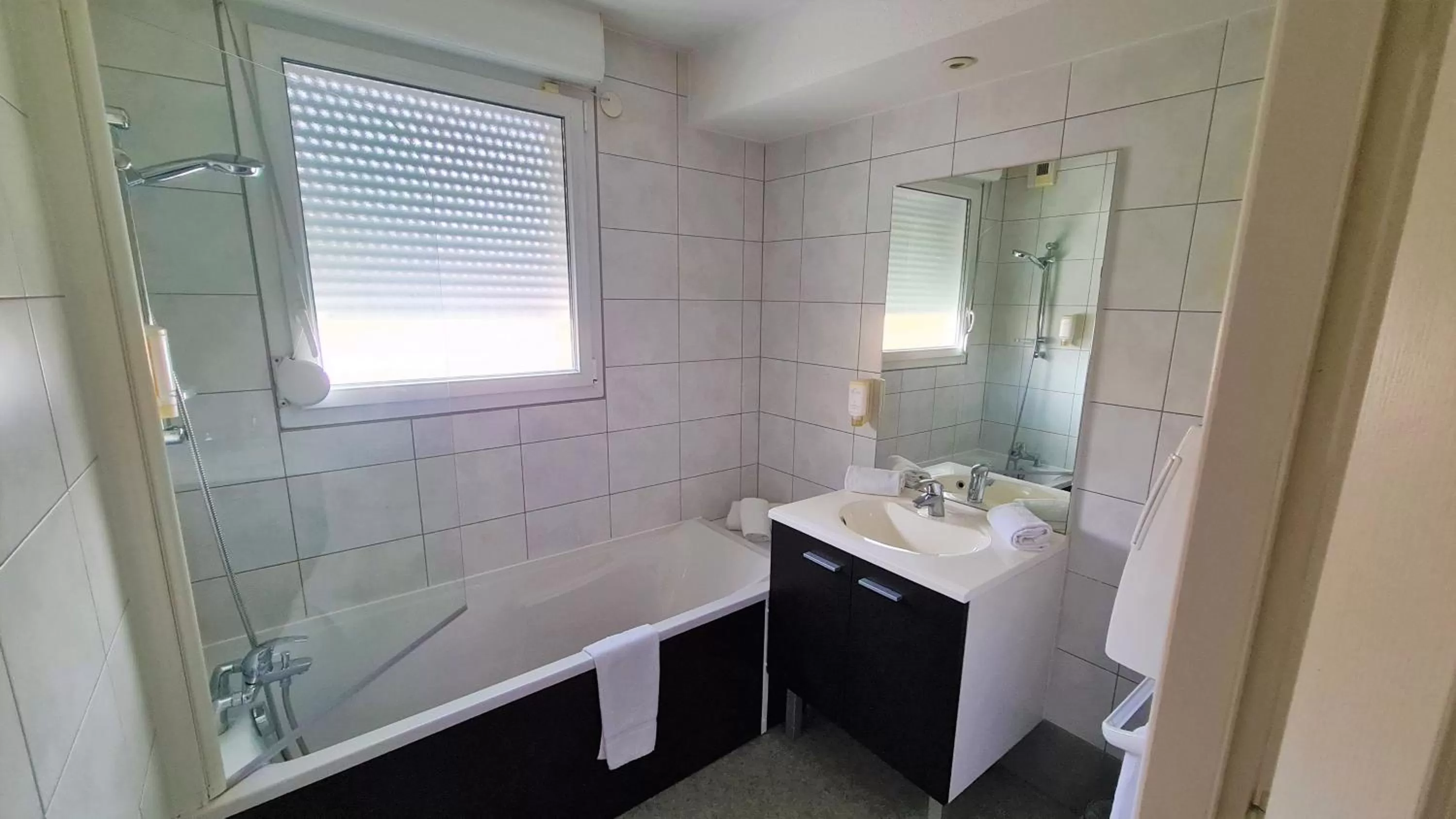 Bathroom in Comfort Aparthotel Mutzig Portes d'Alsace