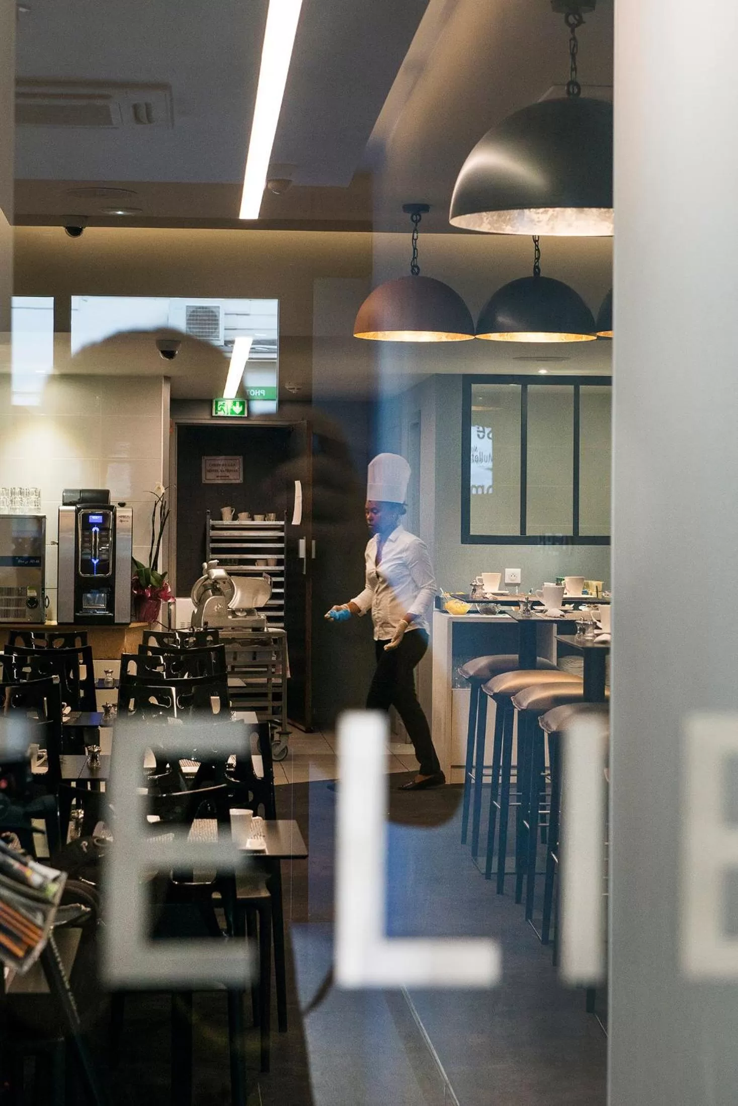 Restaurant/places to eat in Hotel 64 Nice